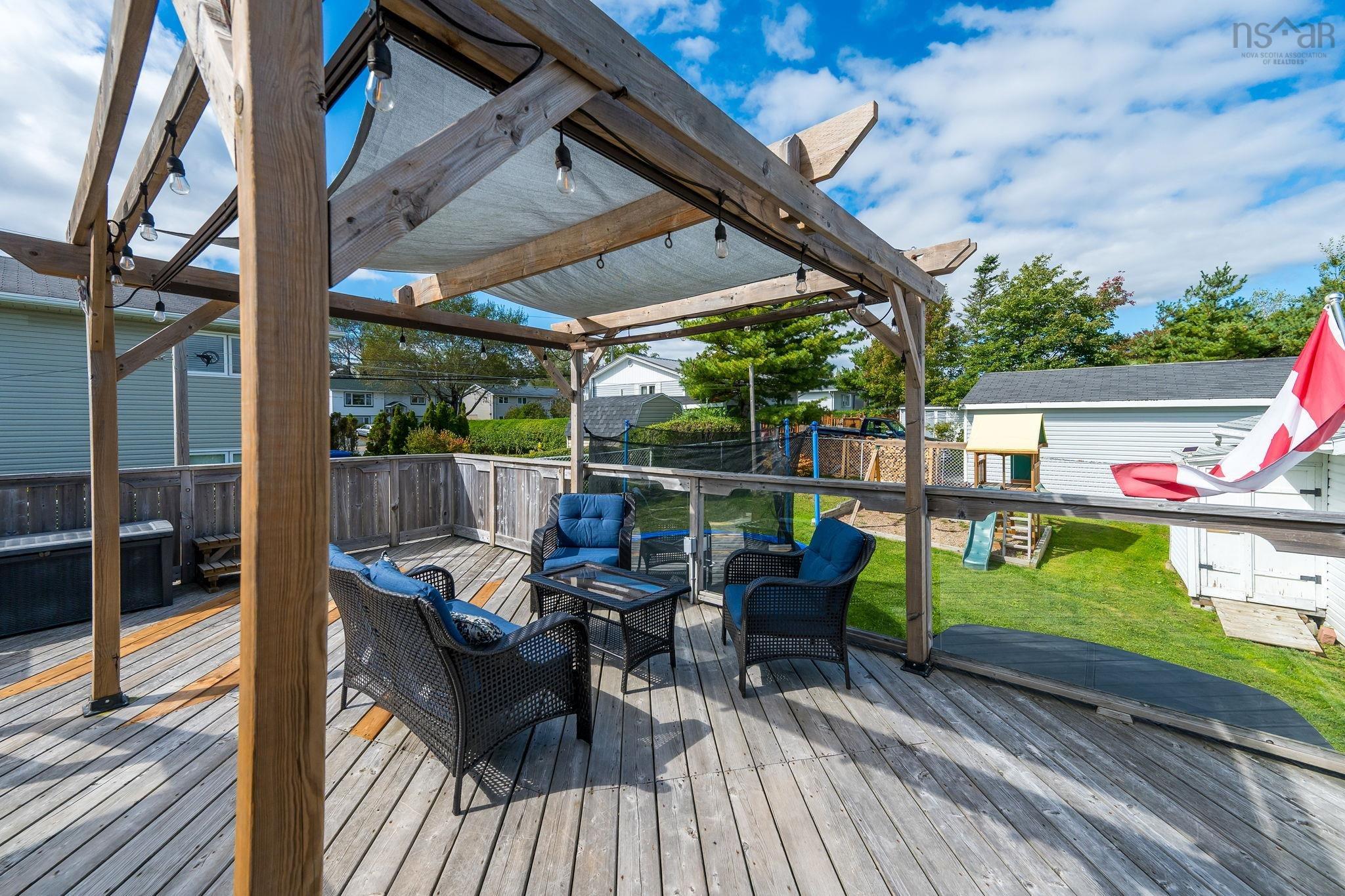 $599,900.00: 4 Evergreen Drive, Cole Harbour