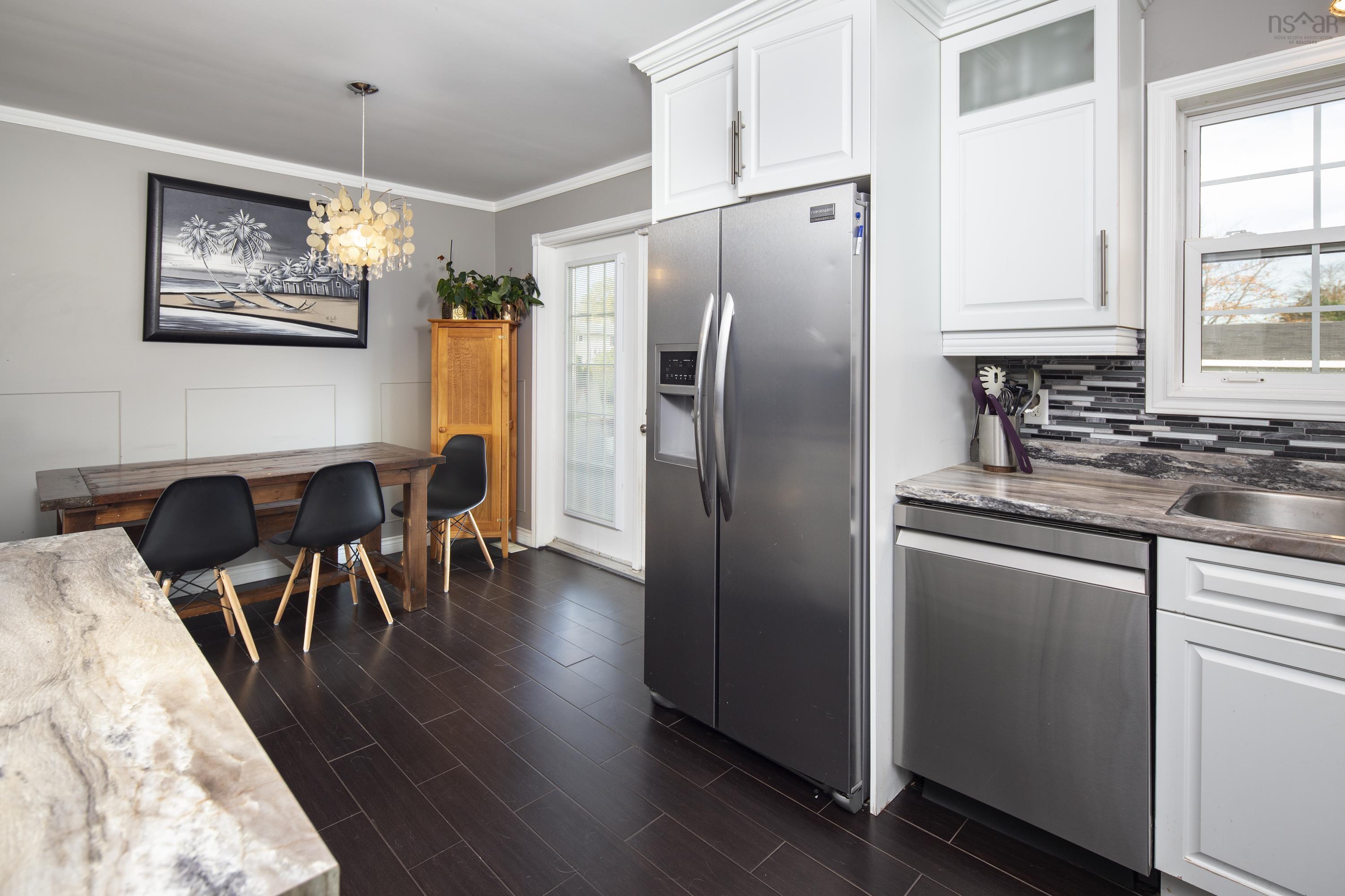 $599,900.00: 4 Evergreen Drive, Cole Harbour