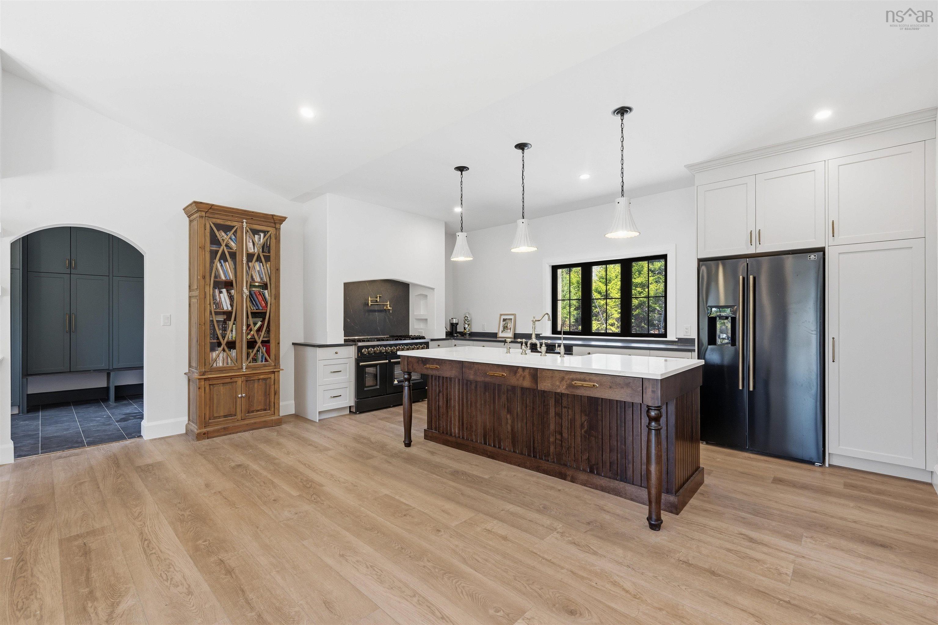 $849,999.00: 225 510 Heritage Way, East Uniacke
