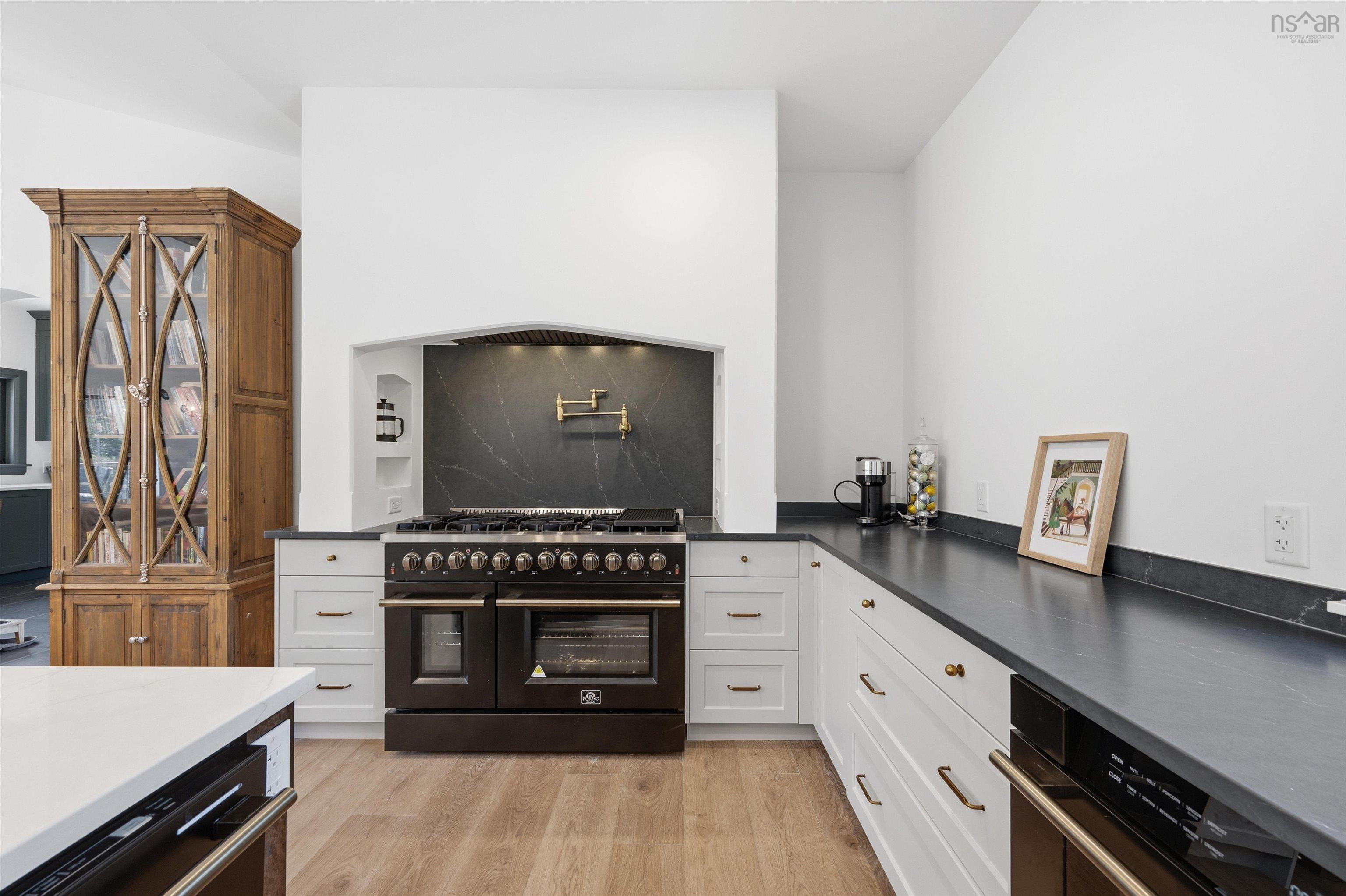 $849,999.00: 225 510 Heritage Way, East Uniacke
