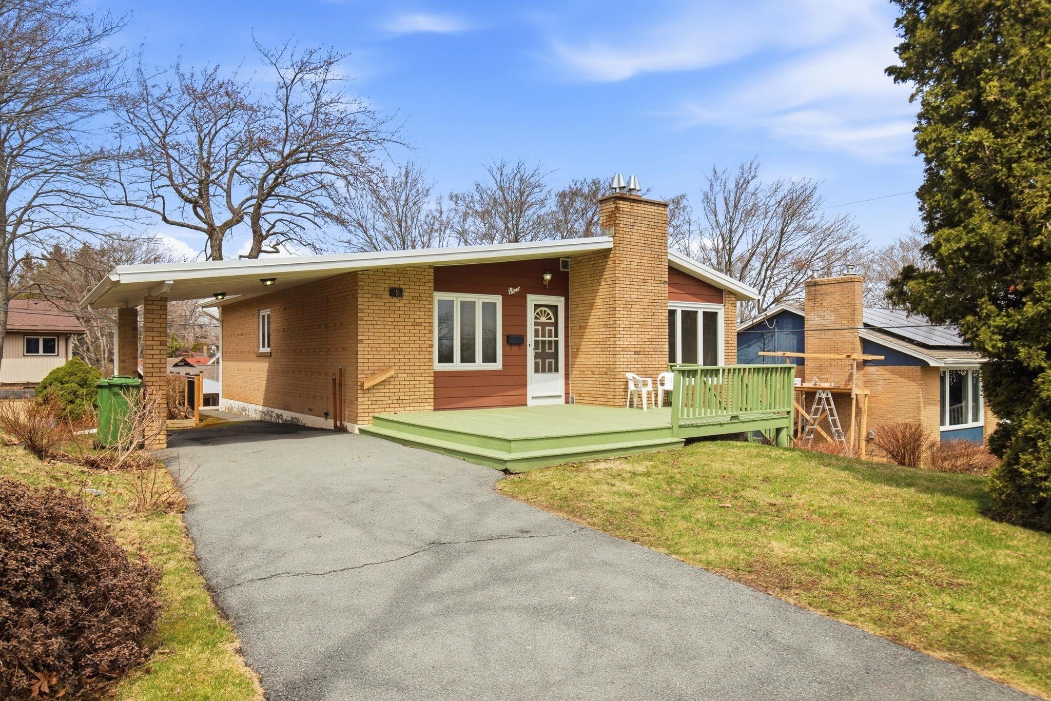 $584,900.00: 9 Parmbelle Lane, Halifax