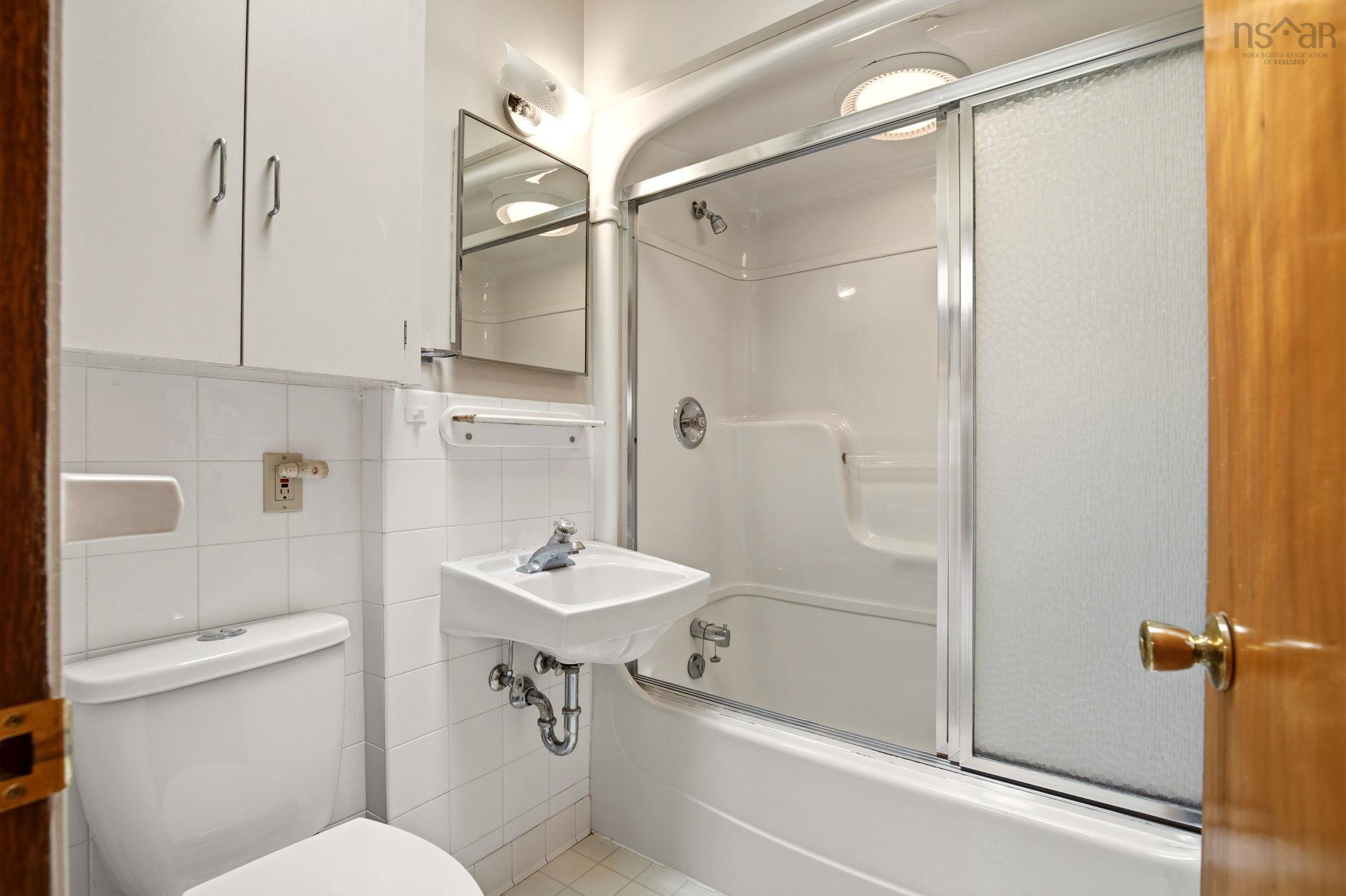 $584,900.00: 9 Parmbelle Lane, Halifax