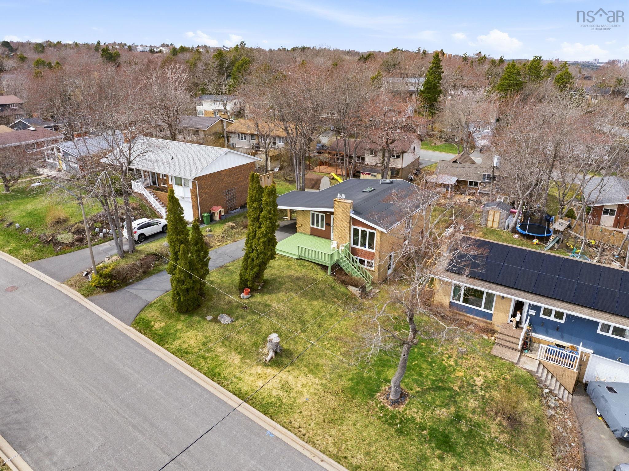 $584,900.00: 9 Parmbelle Lane, Halifax