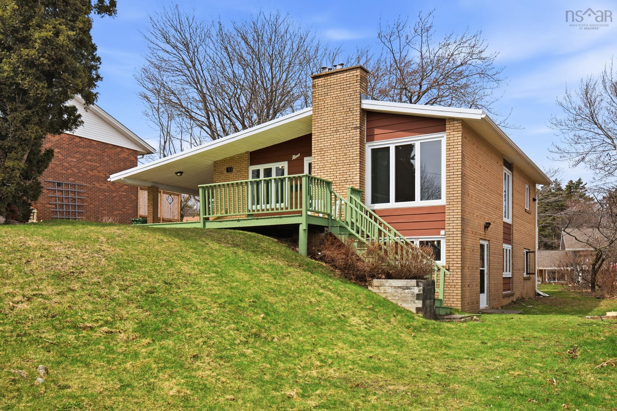 $584,900.00: 9 Parmbelle Lane, Halifax
