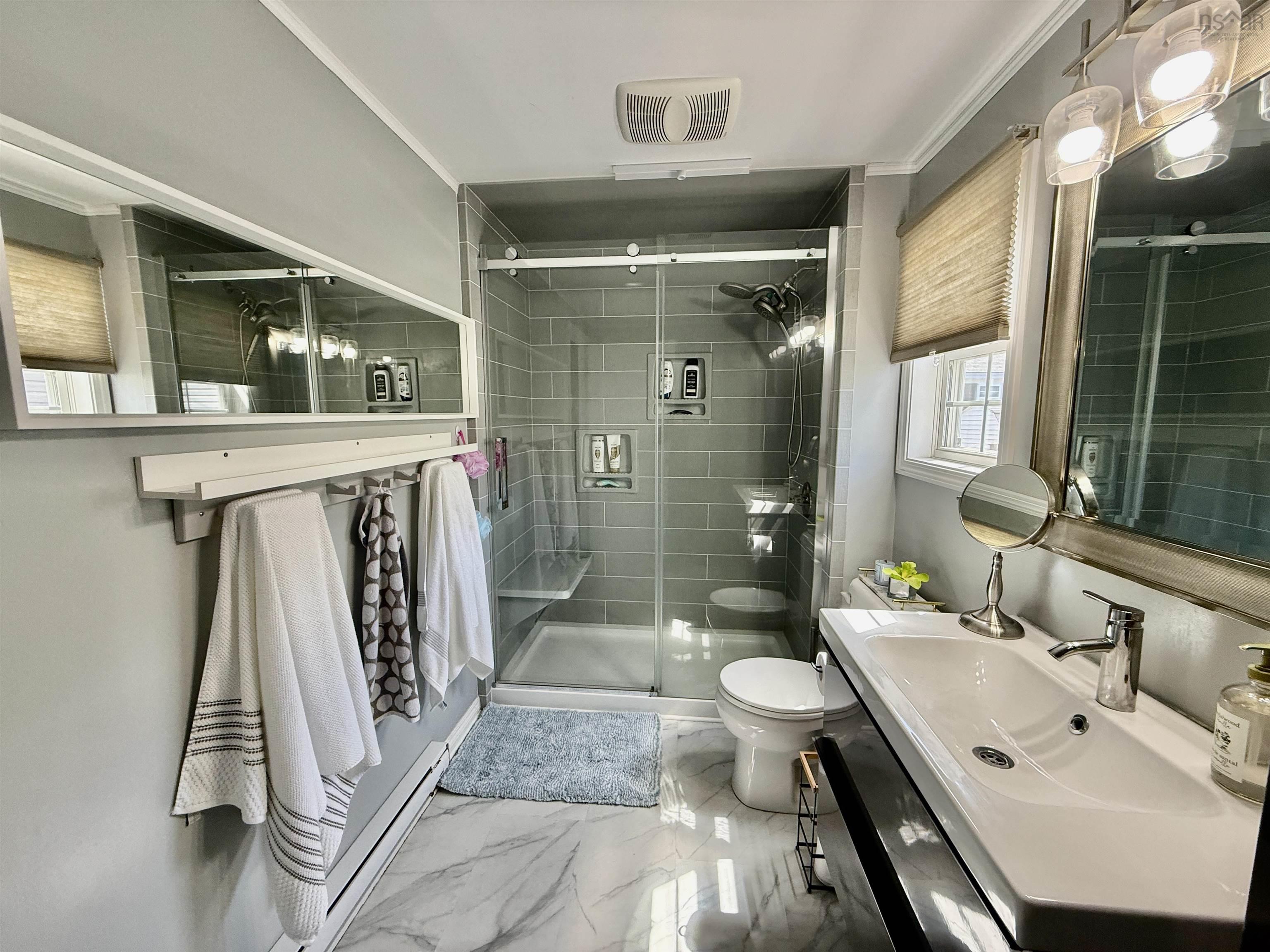 $269,900.00: 8 Wilson Avenue, Dartmouth