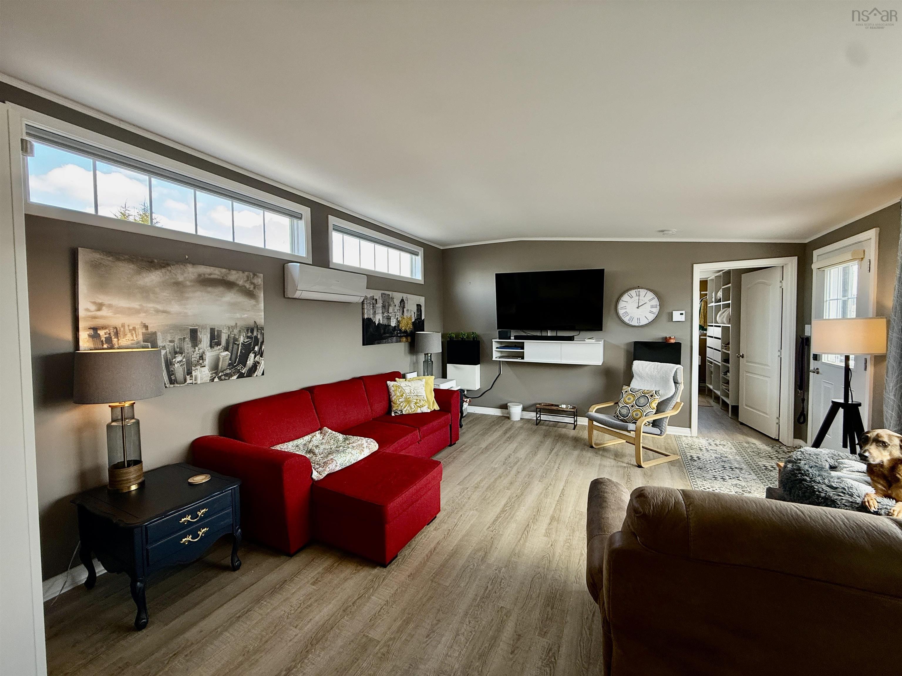 $269,900.00: 8 Wilson Avenue, Dartmouth