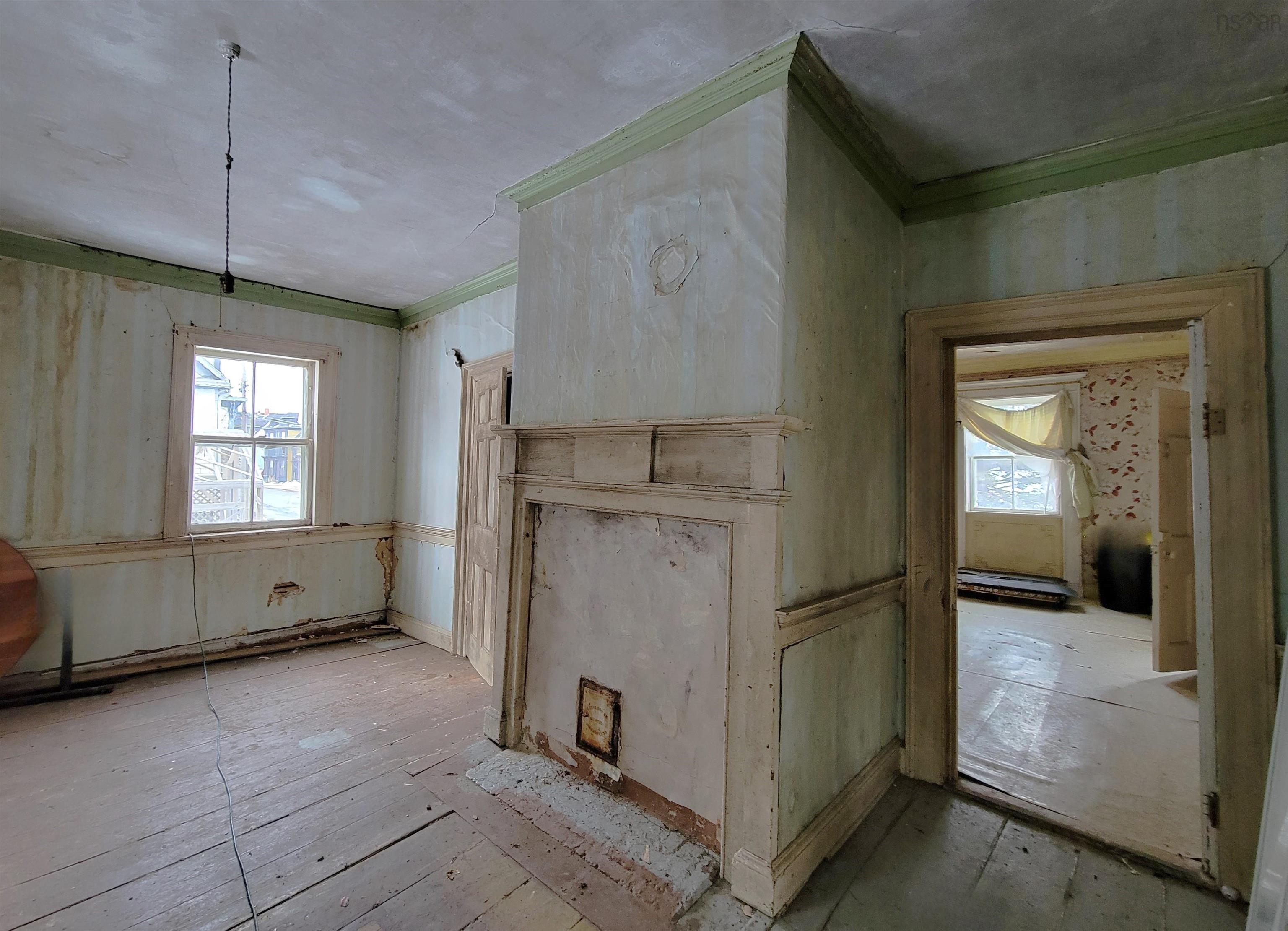 $199,000.00: 155 Pelham Street, Lunenburg