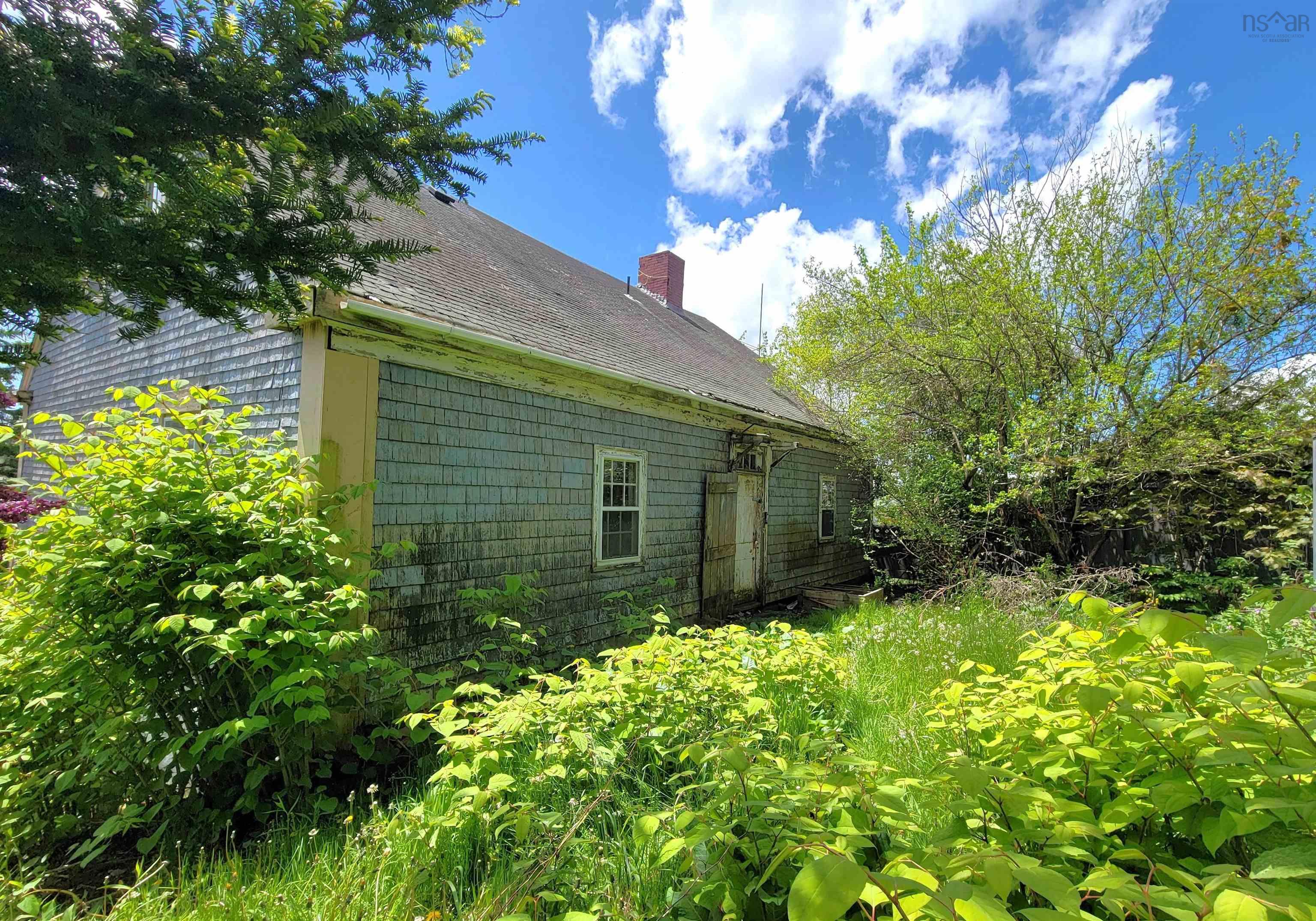 $199,000.00: 155 Pelham Street, Lunenburg