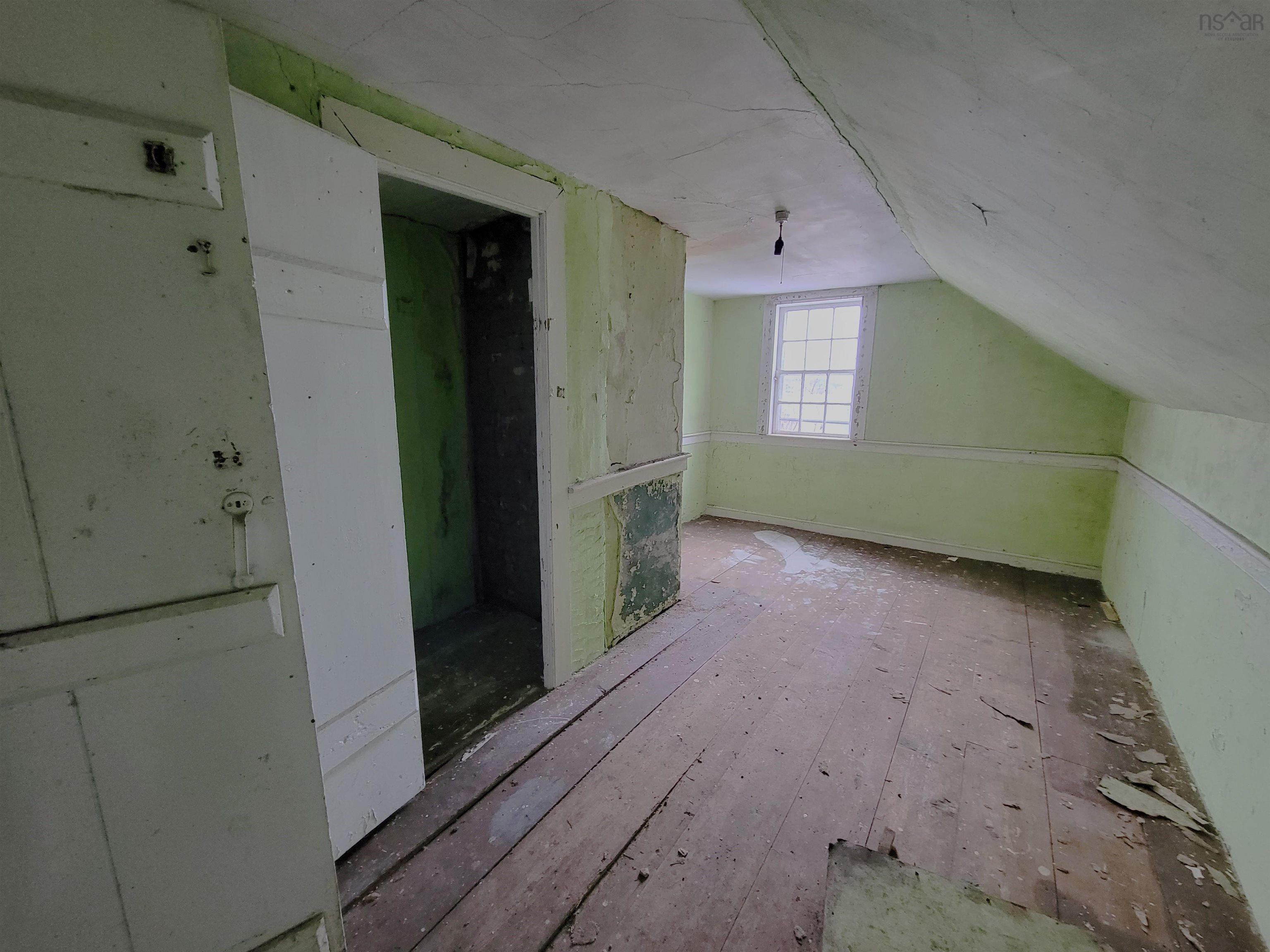 $199,000.00: 155 Pelham Street, Lunenburg