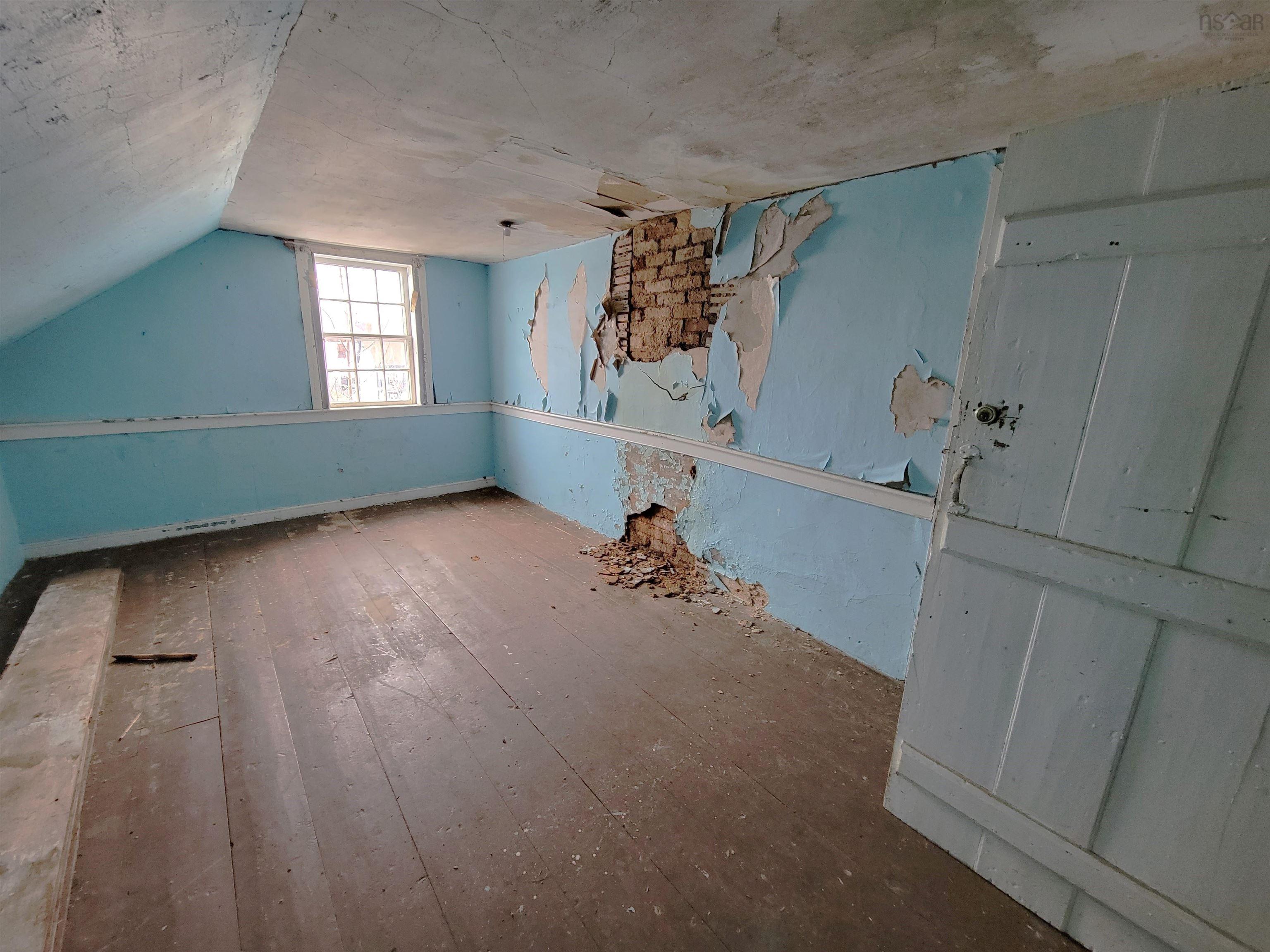 $199,000.00: 155 Pelham Street, Lunenburg