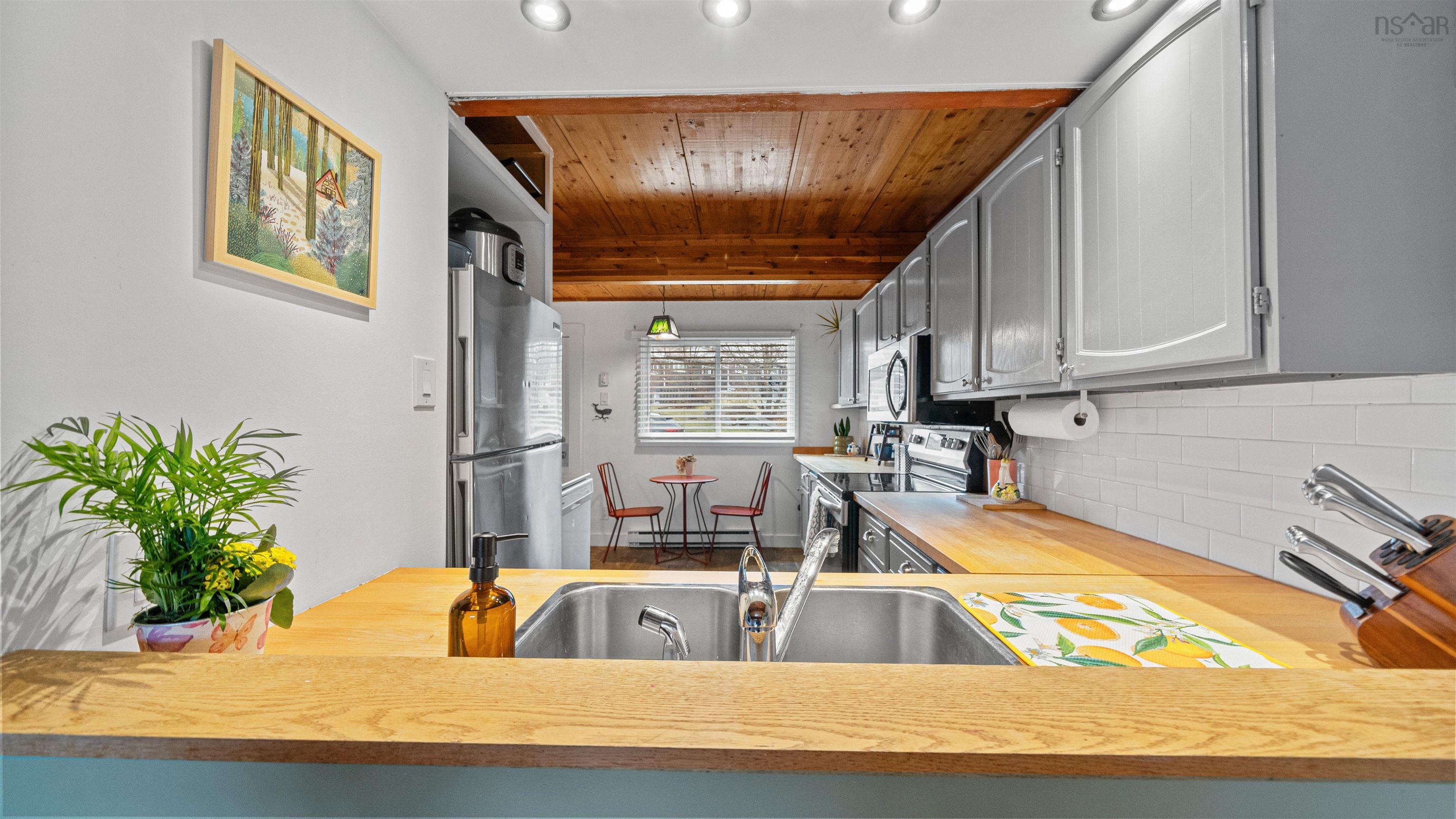 $360,000.00: 107 Cavendish Road, Halifax