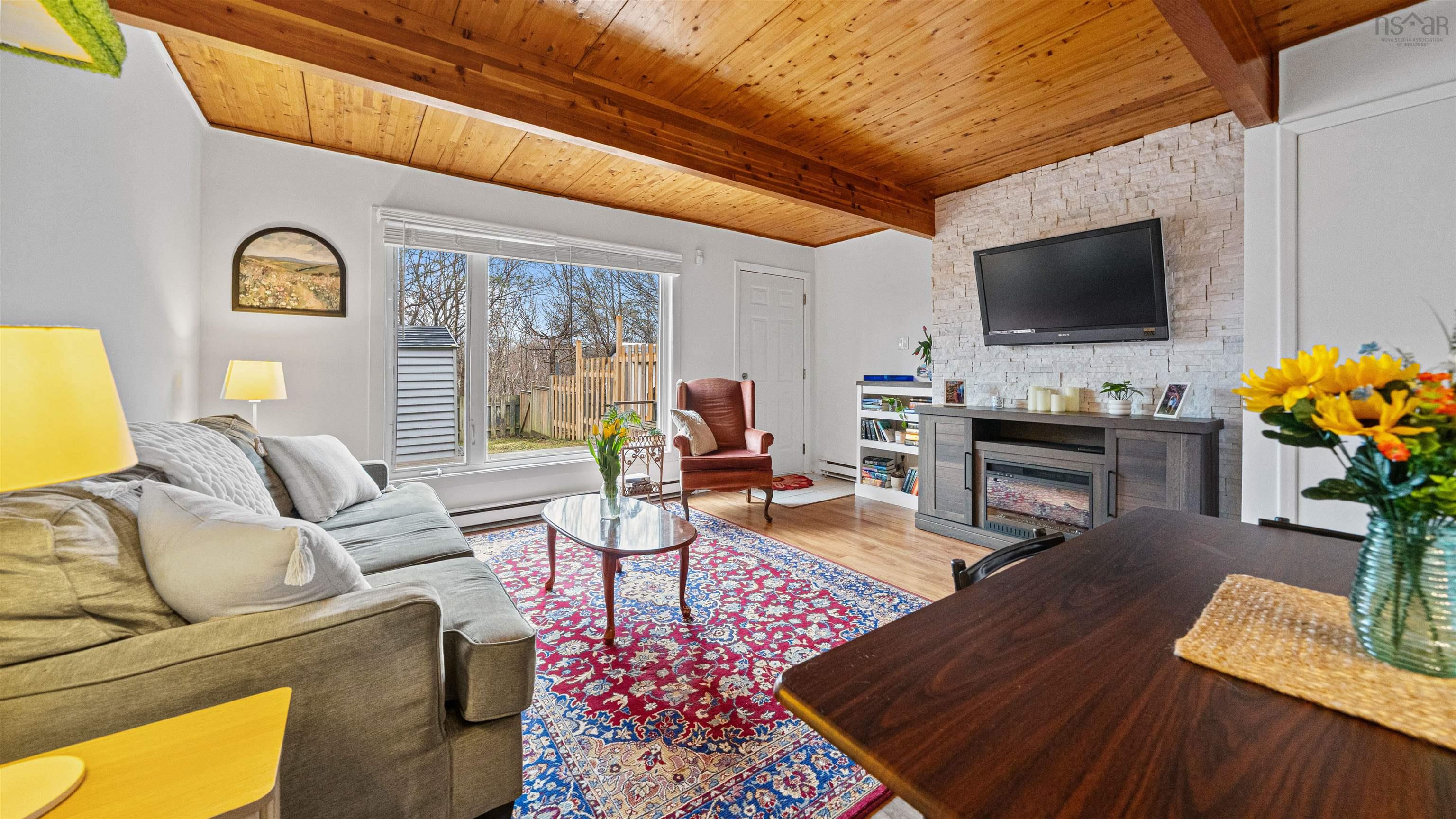 $360,000.00: 107 Cavendish Road, Halifax