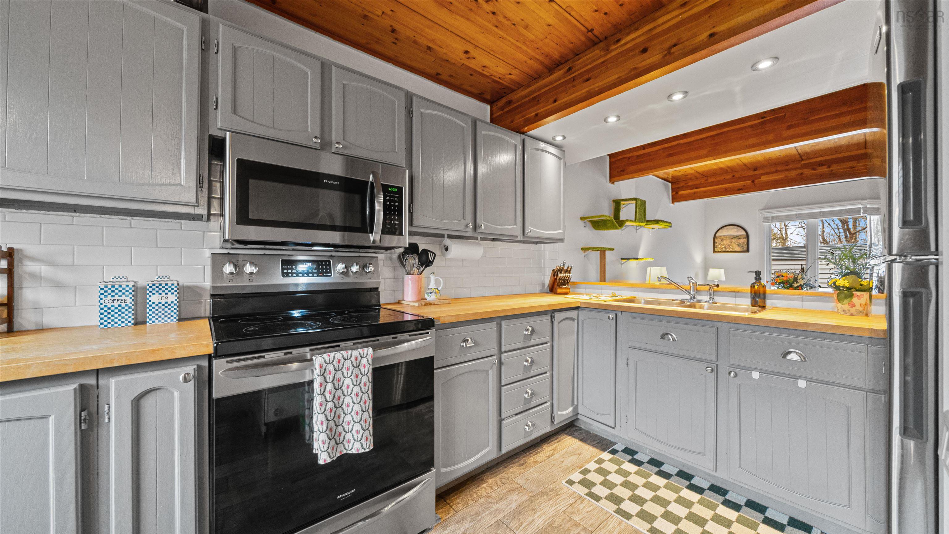 $360,000.00: 107 Cavendish Road, Halifax