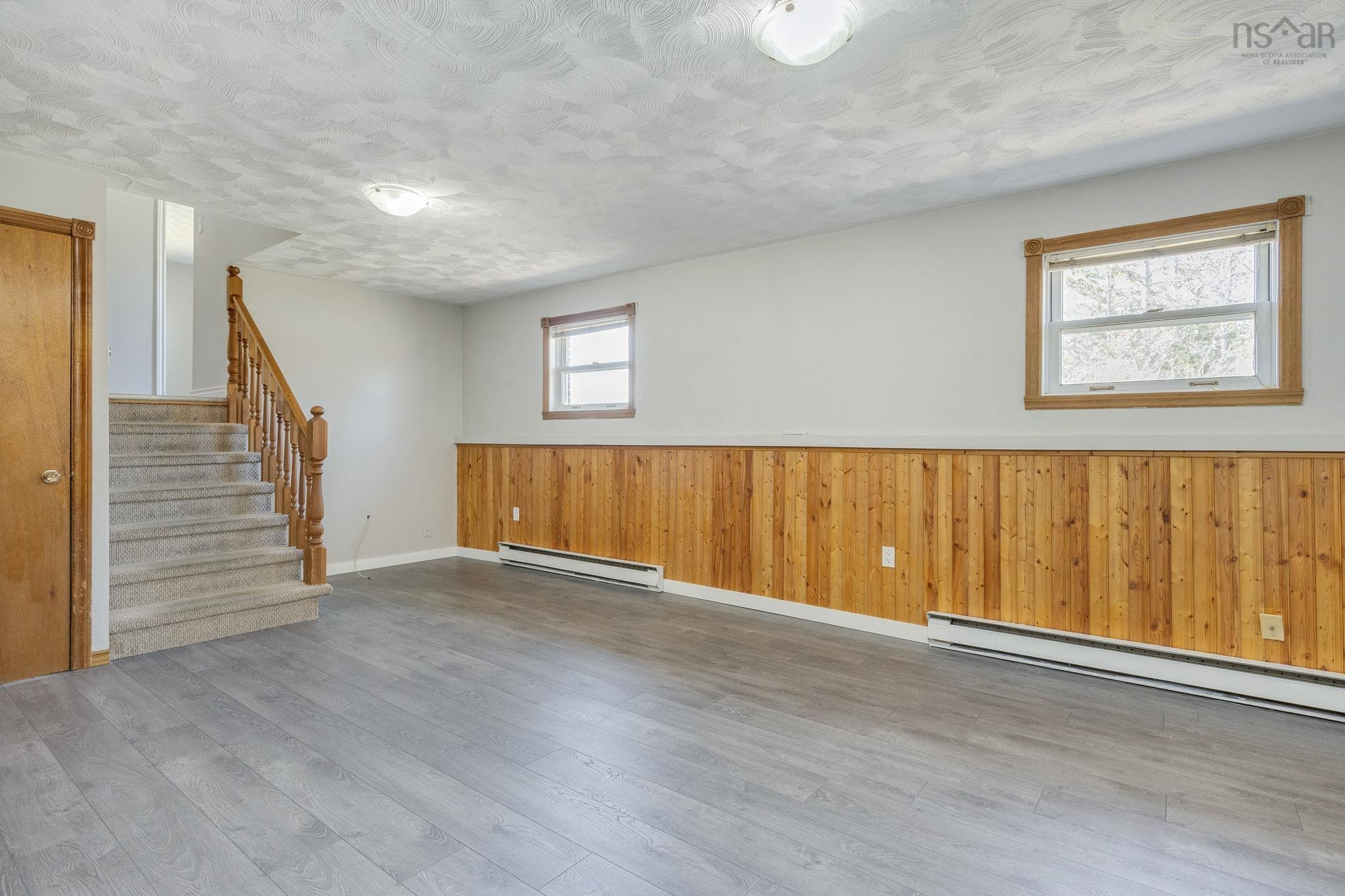 $385,000.00: 752 Balser Drive, Kingston