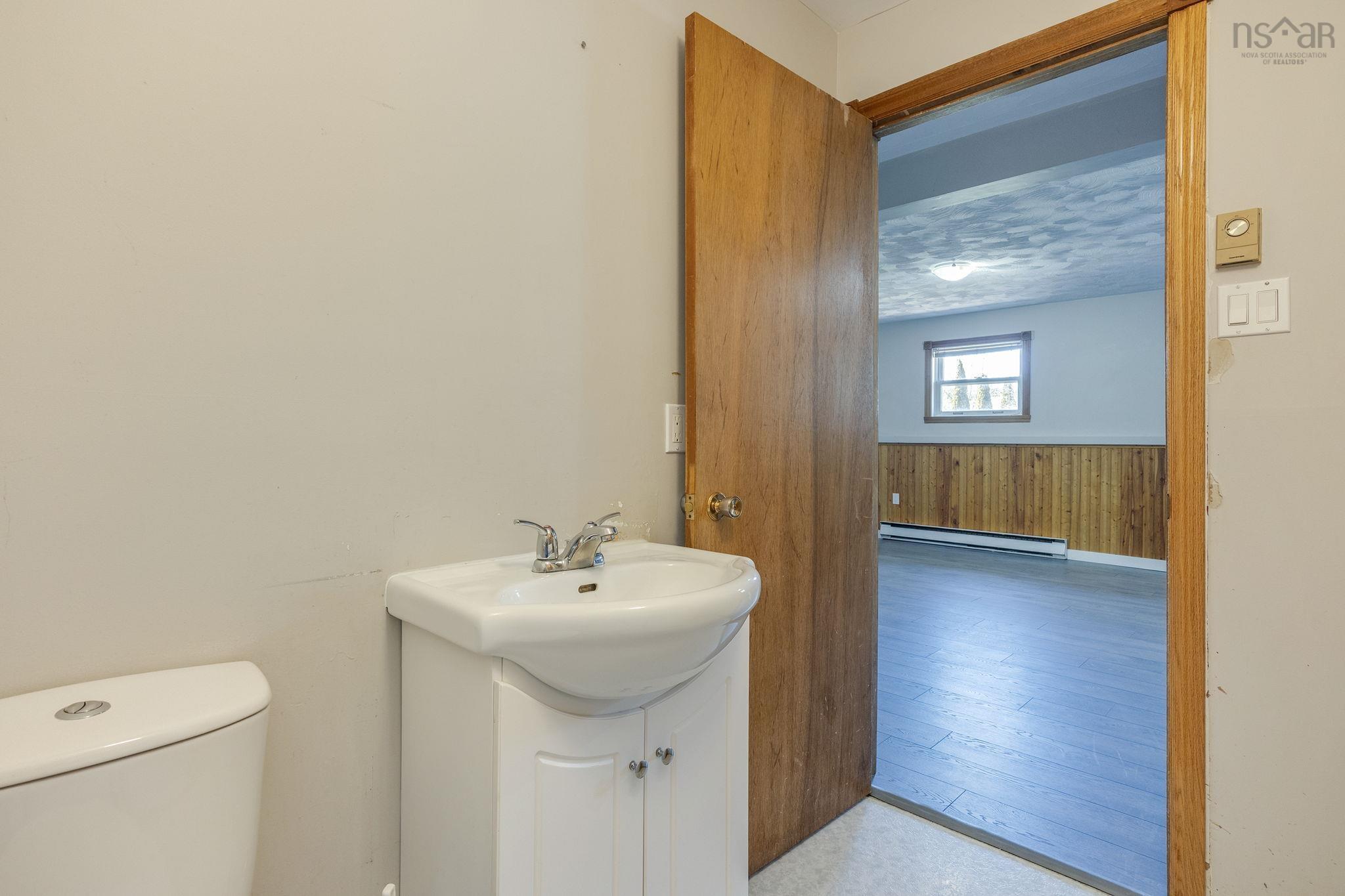 $385,000.00: 752 Balser Drive, Kingston