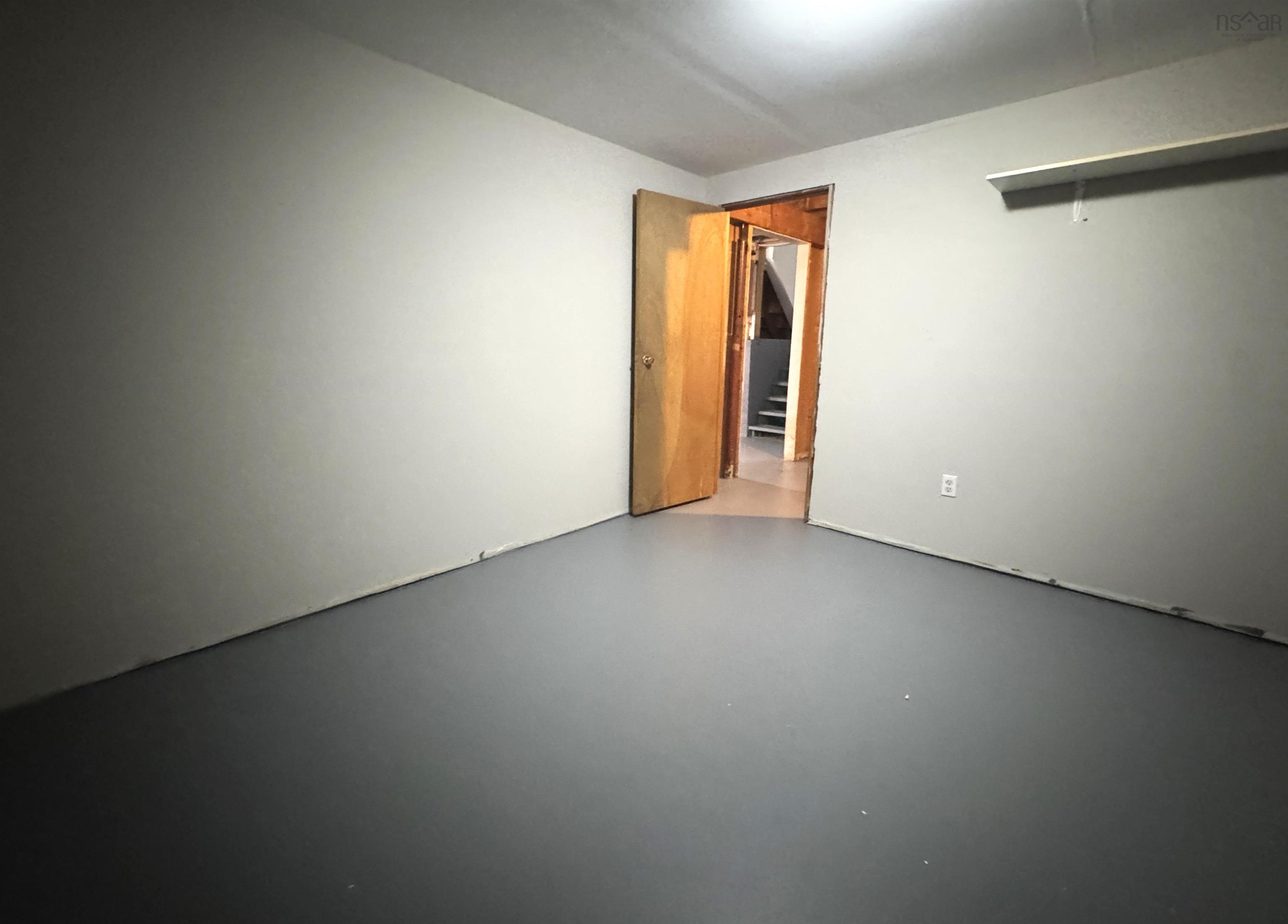 $385,000.00: 752 Balser Drive, Kingston