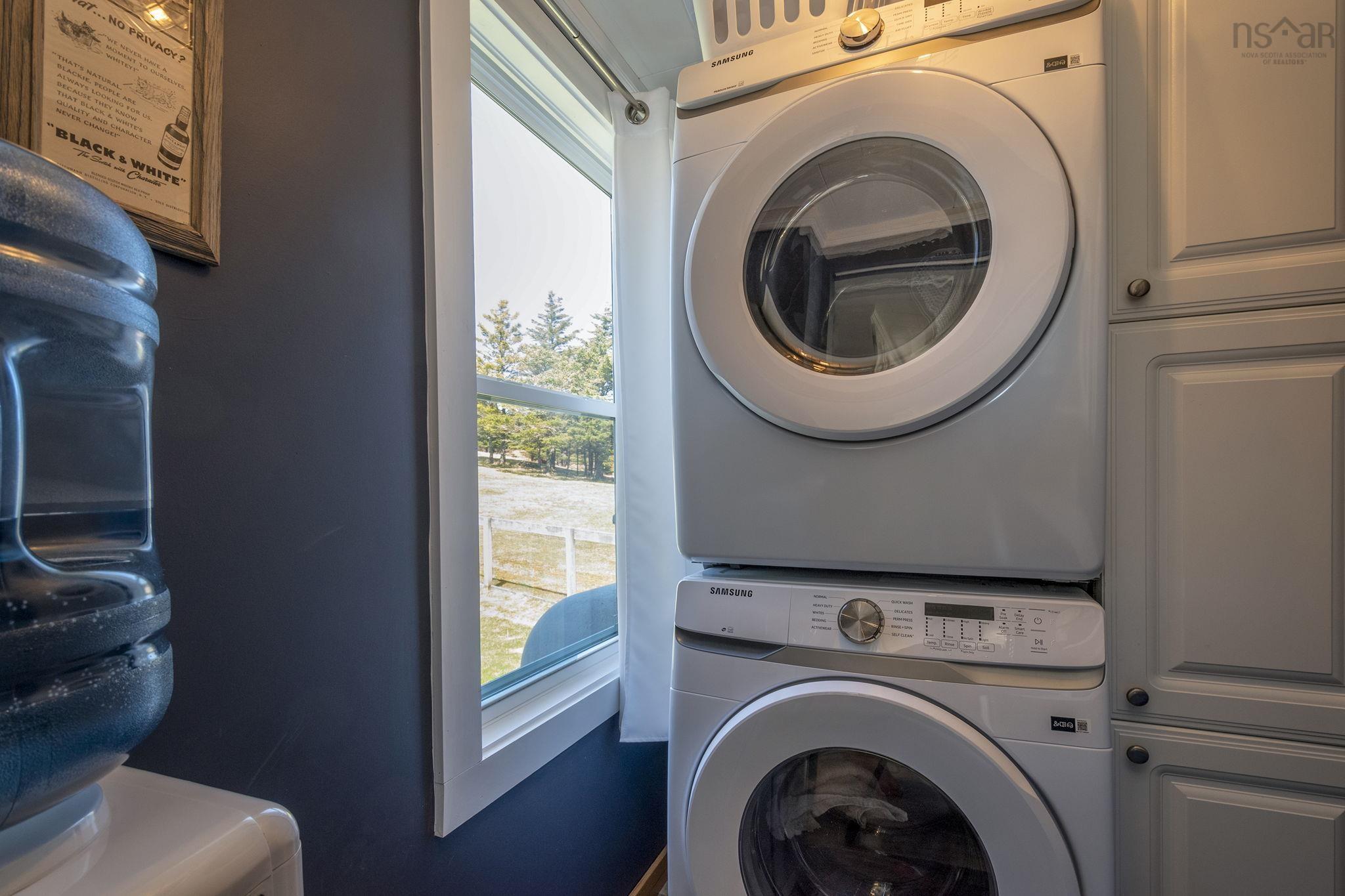 $568,000.00: 1772 304 Highway, Cape Forchu