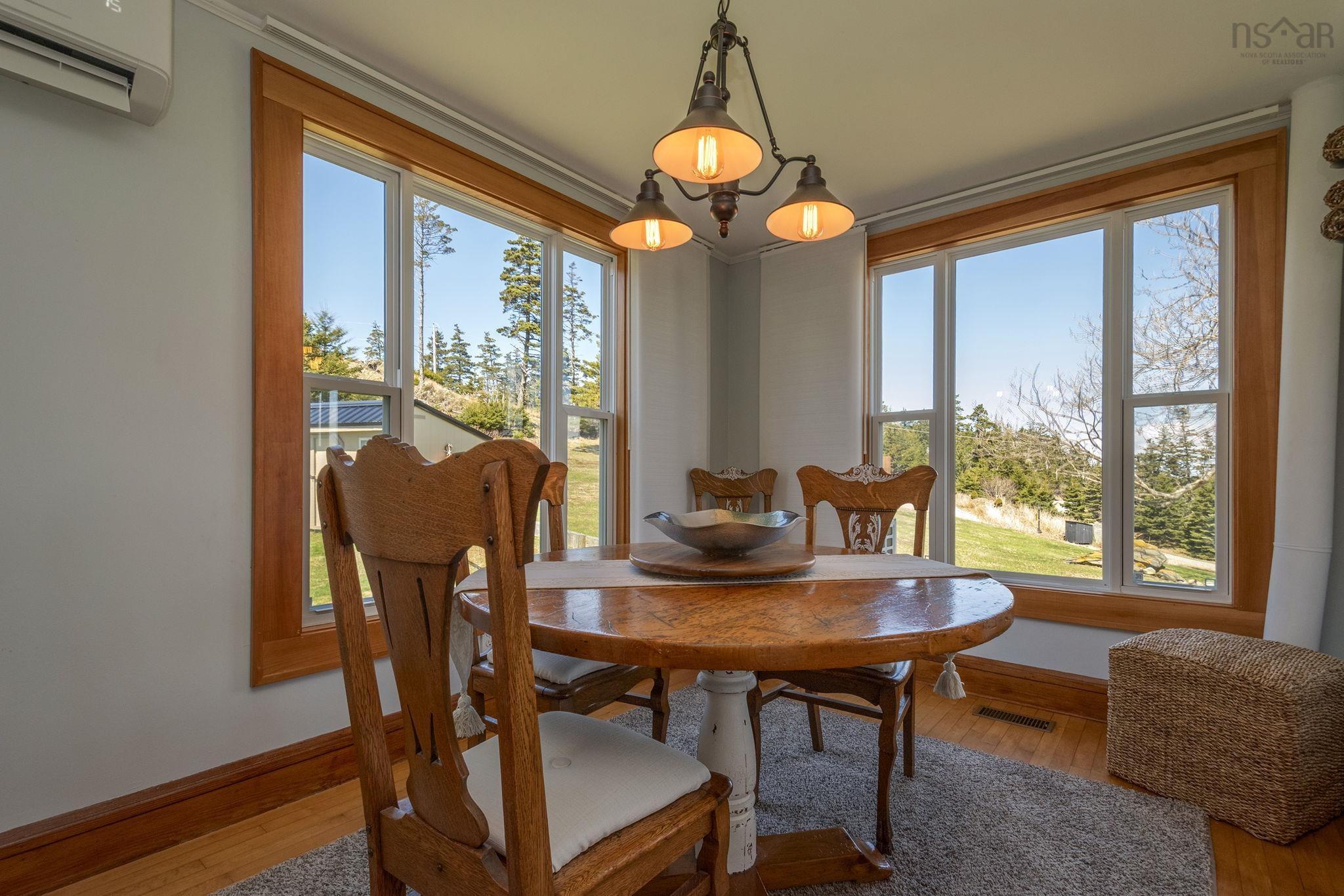 $568,000.00: 1772 304 Highway, Cape Forchu