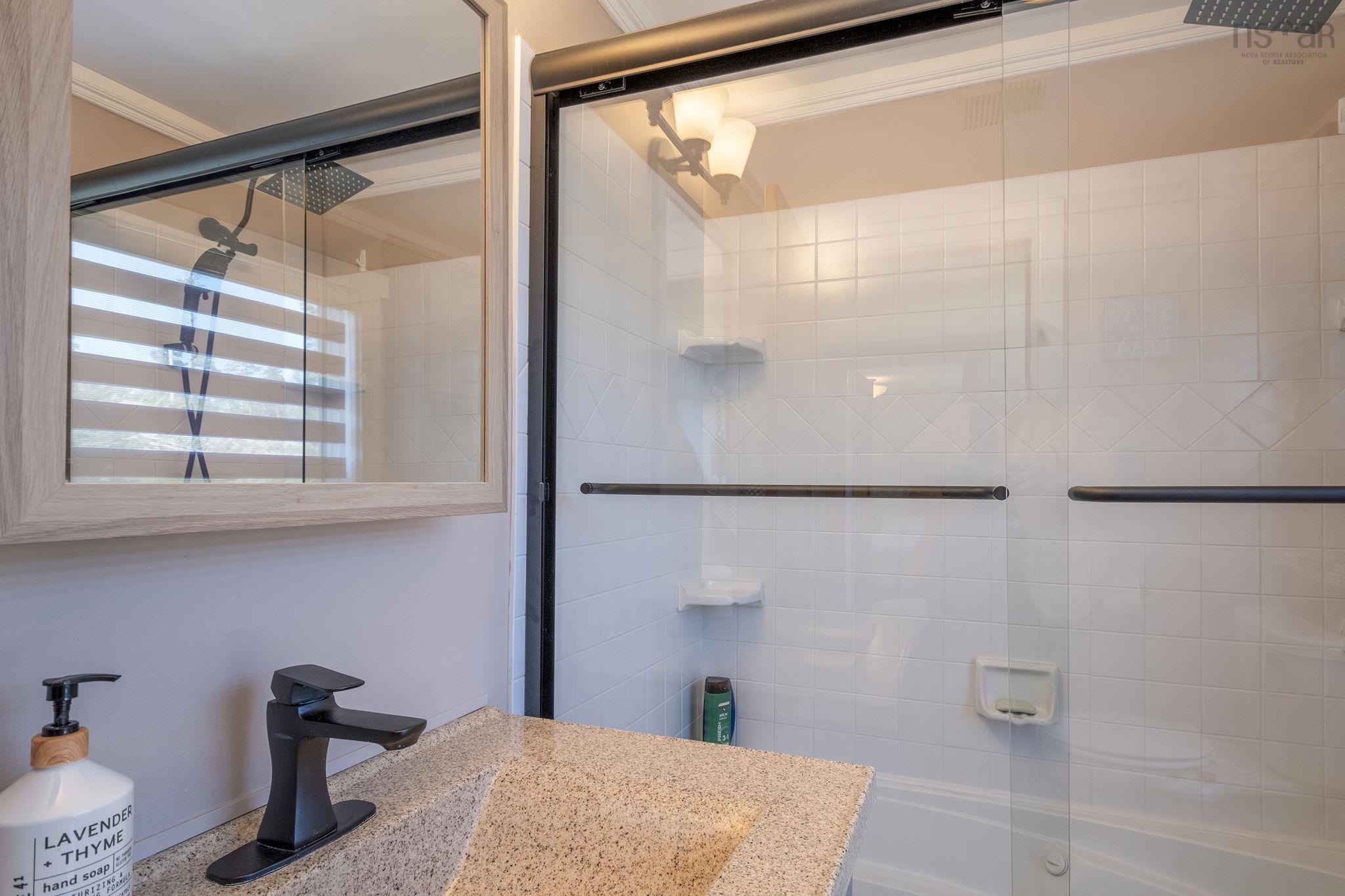 $568,000.00: 1772 304 Highway, Cape Forchu