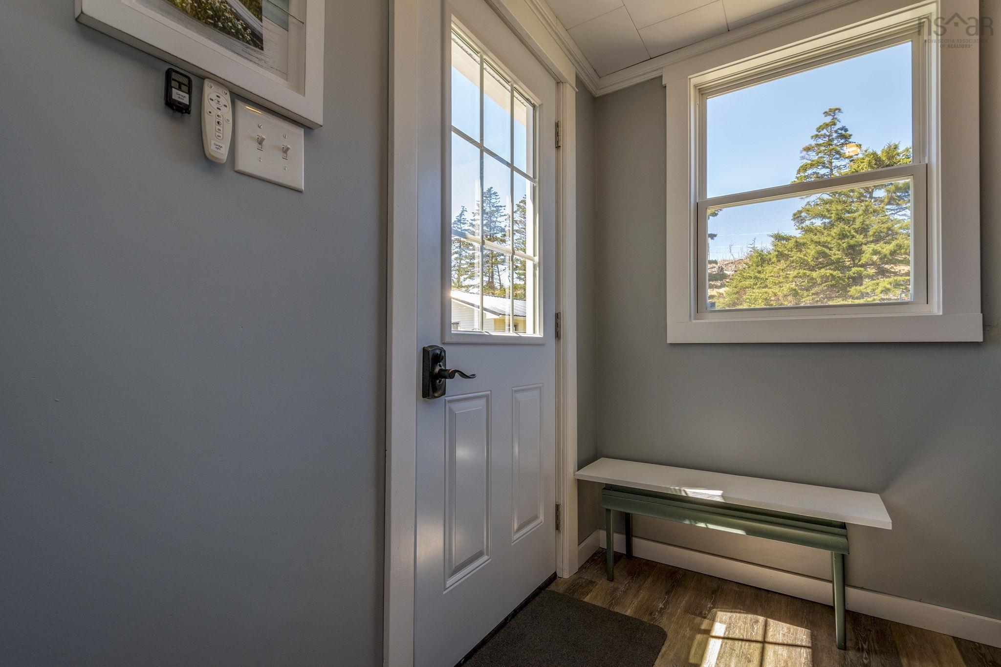 $568,000.00: 1772 304 Highway, Cape Forchu