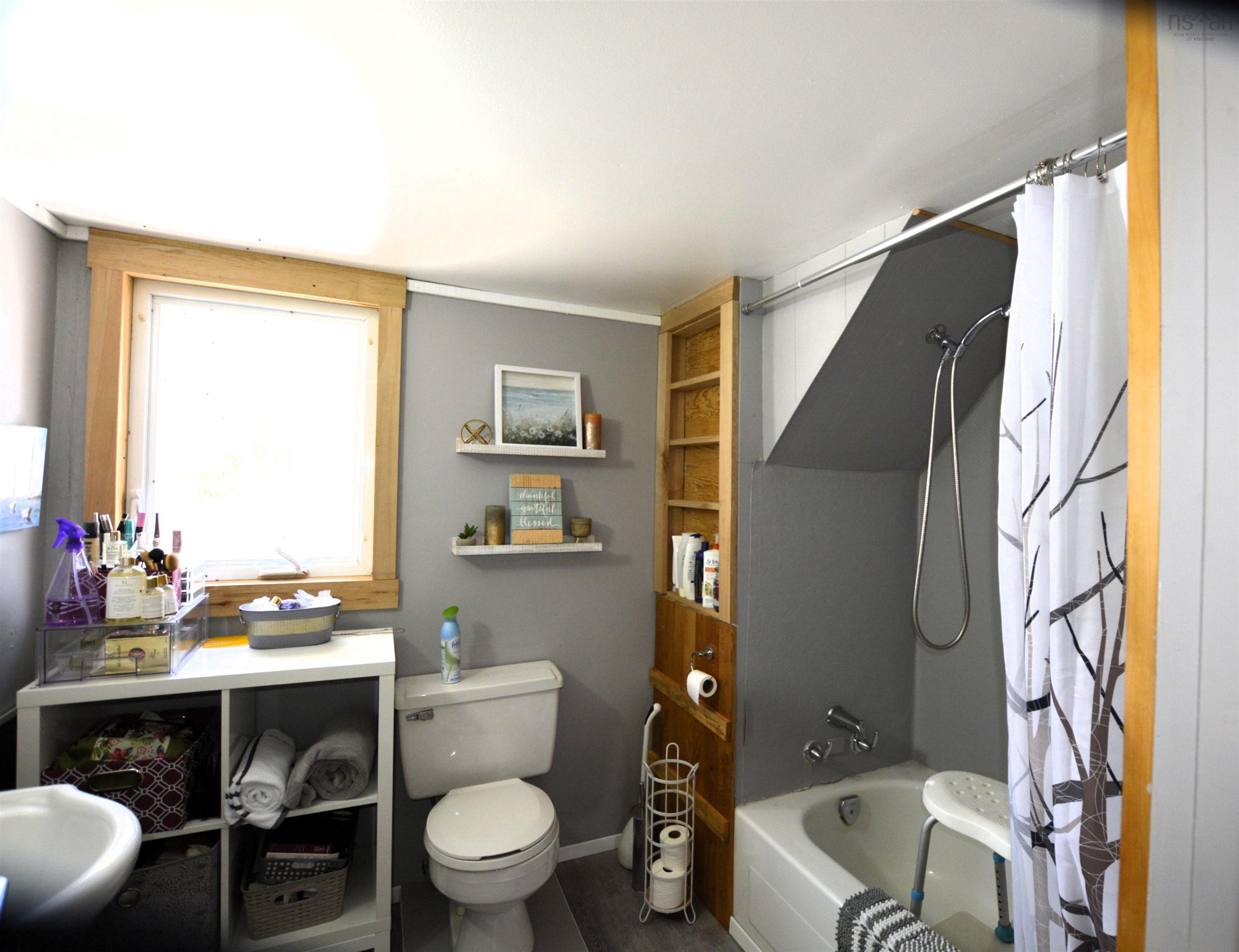 $359,900.00: 19 Highway 336, Upper Musquodoboit