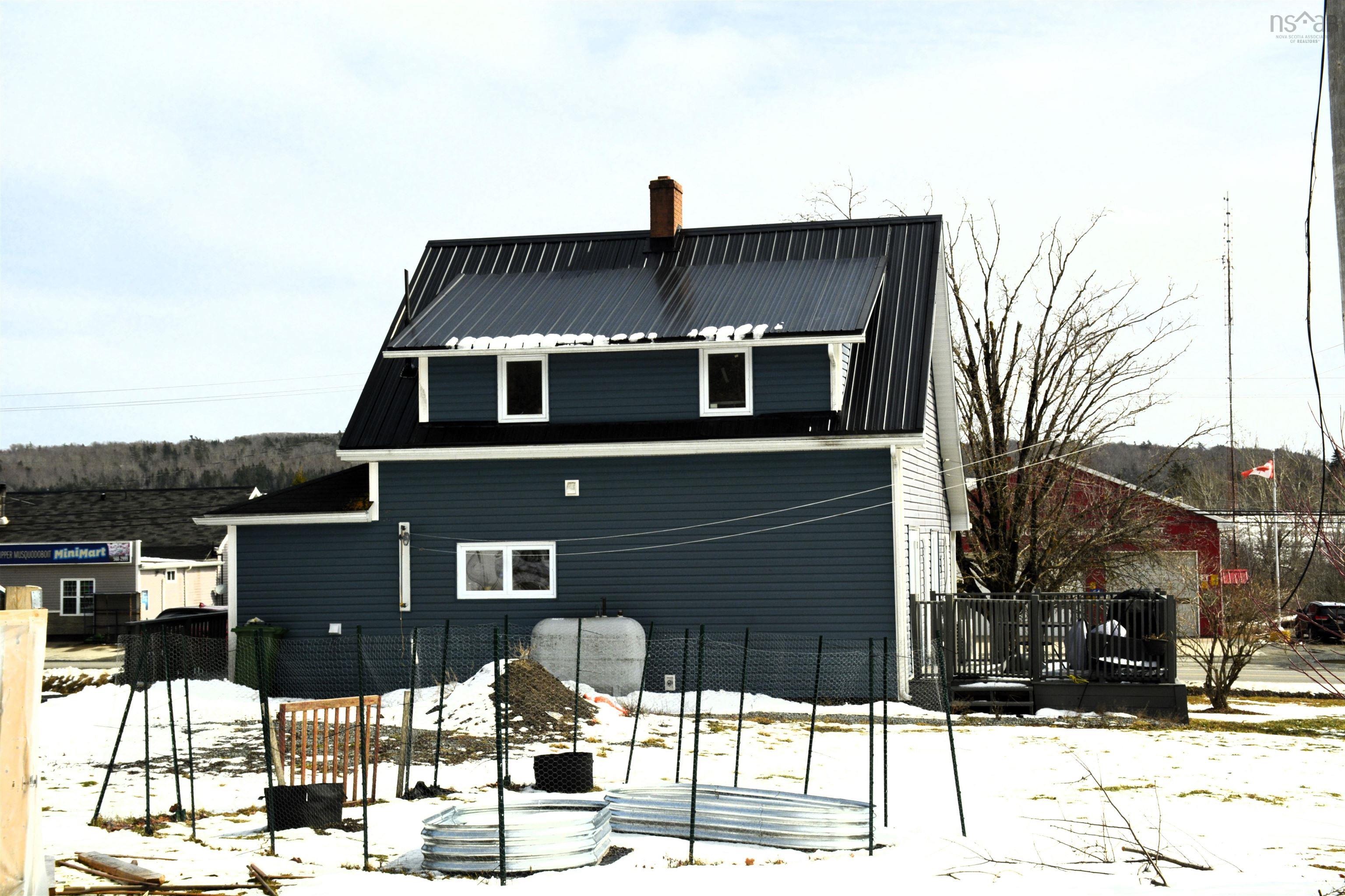 $359,900.00: 19 Highway 336, Upper Musquodoboit
