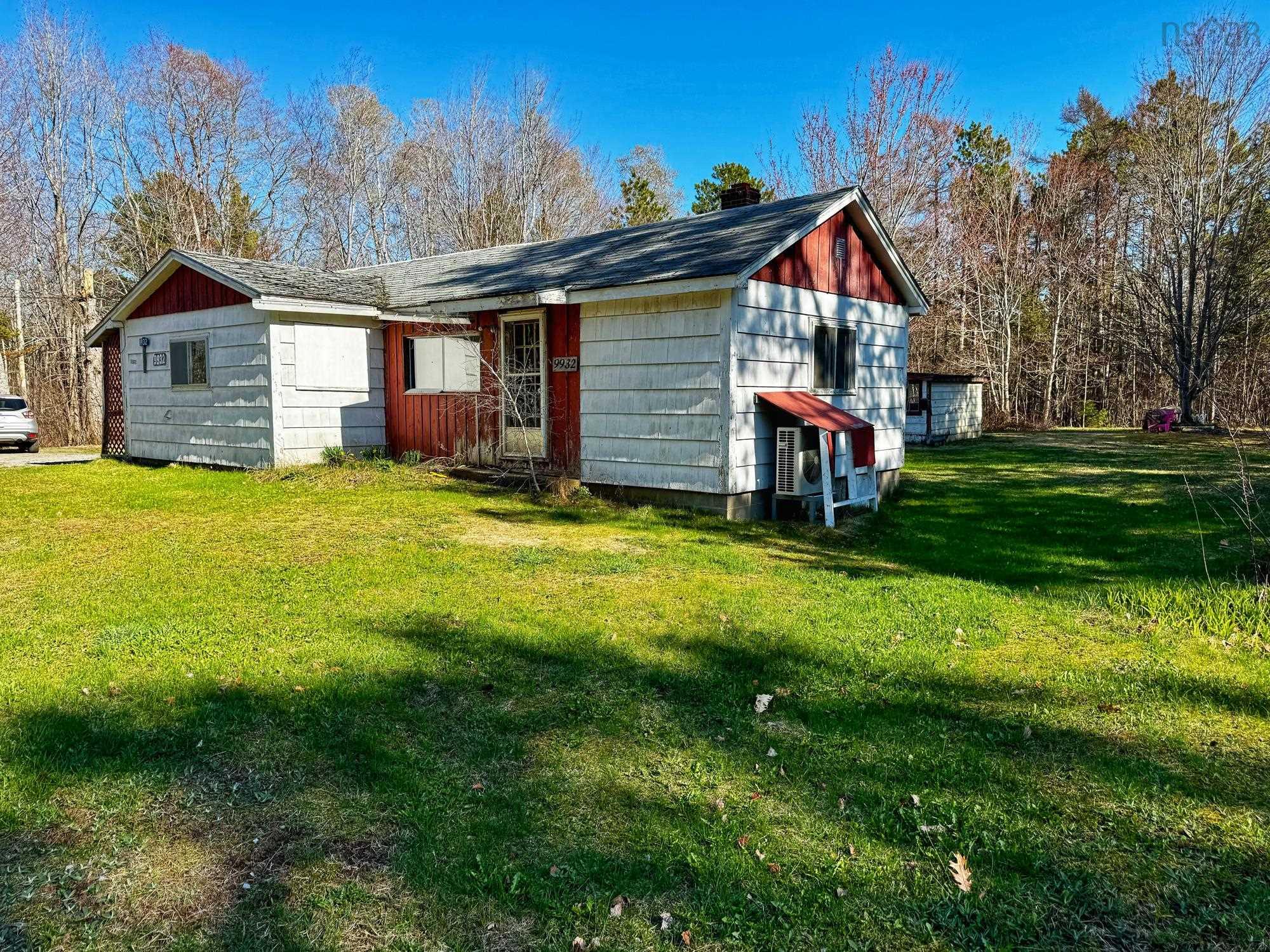 $184,900.00: 9932 Highway 201, South Farmington