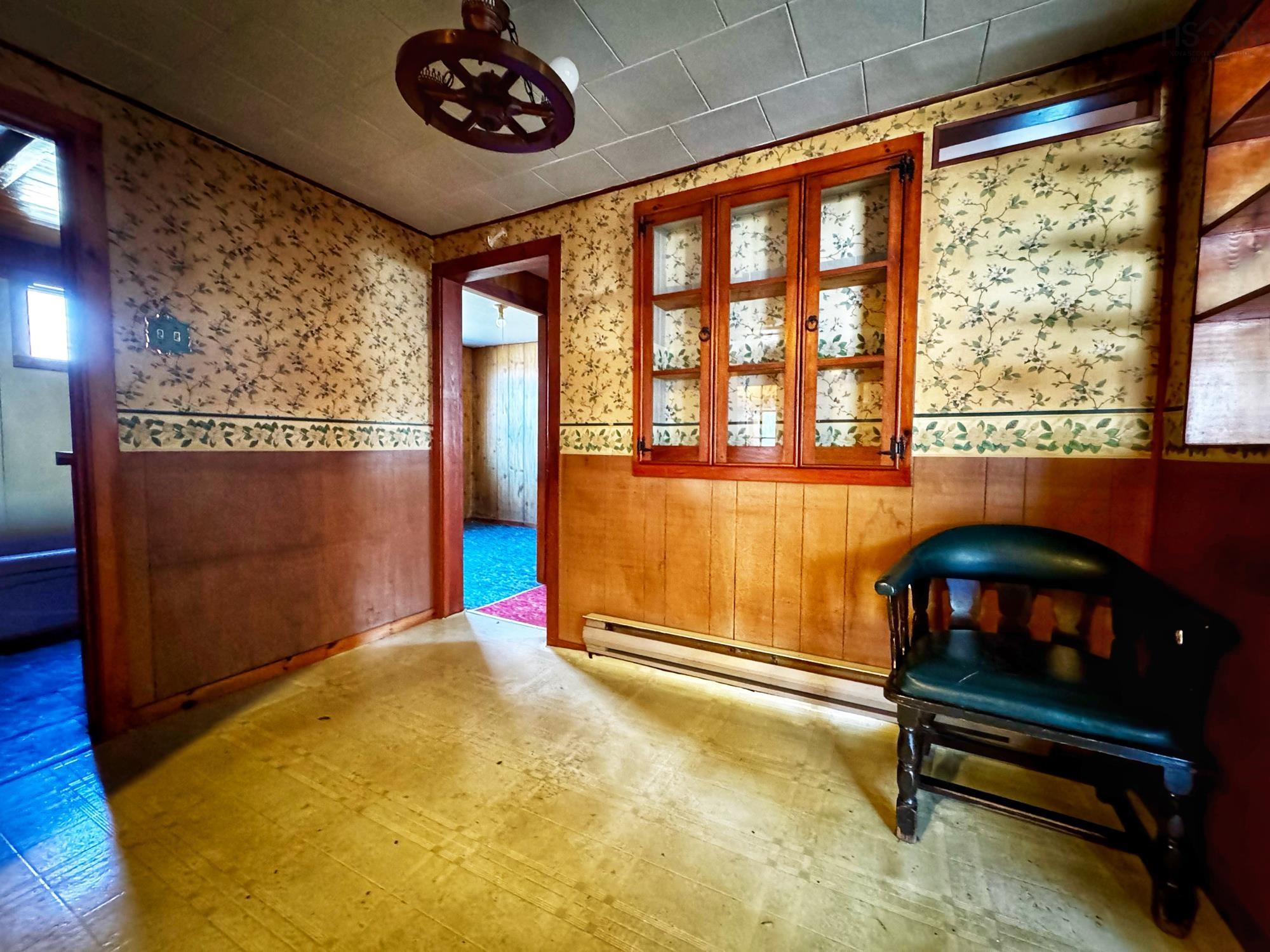 $184,900.00: 9932 Highway 201, South Farmington