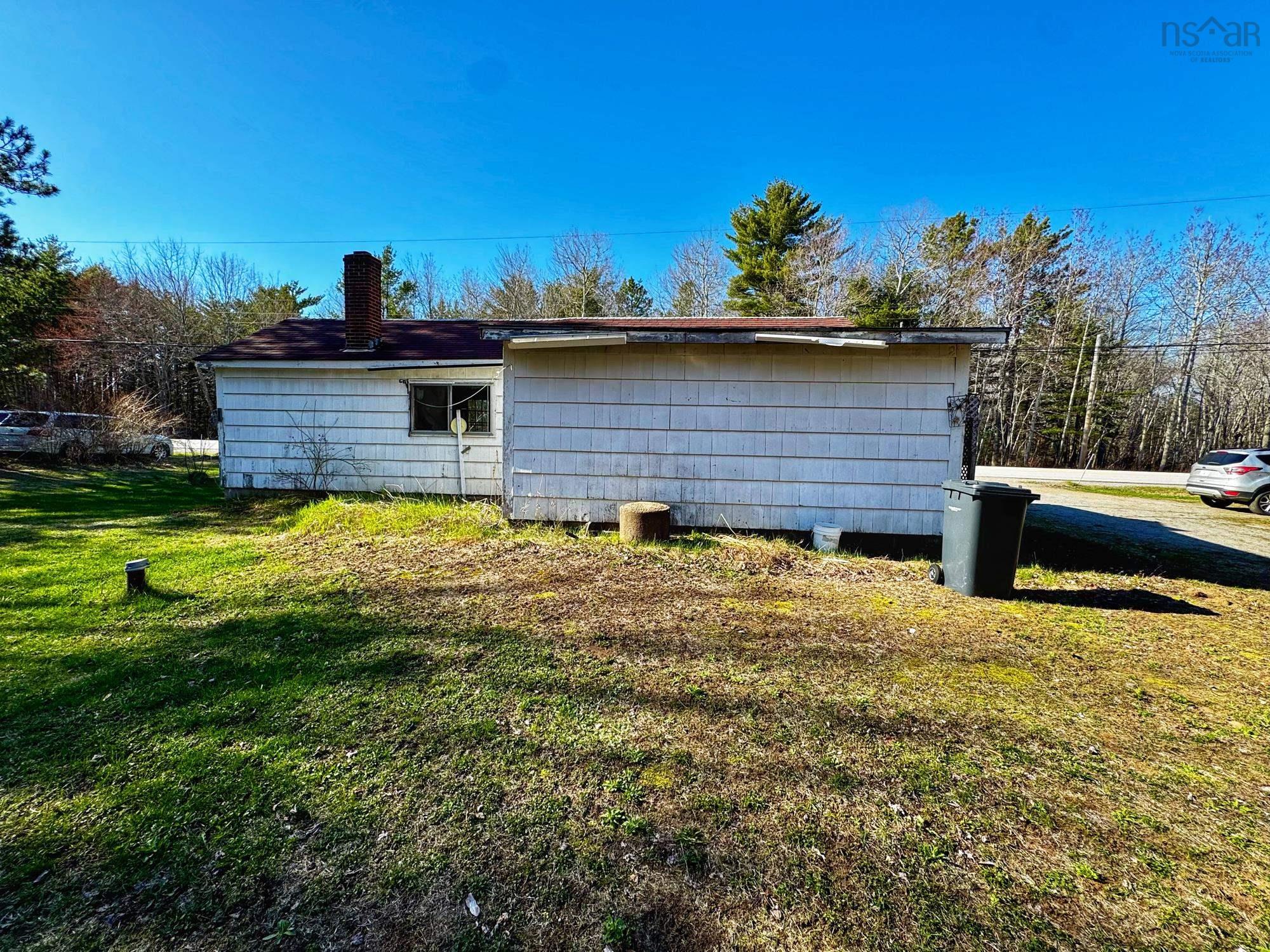 $184,900.00: 9932 Highway 201, South Farmington