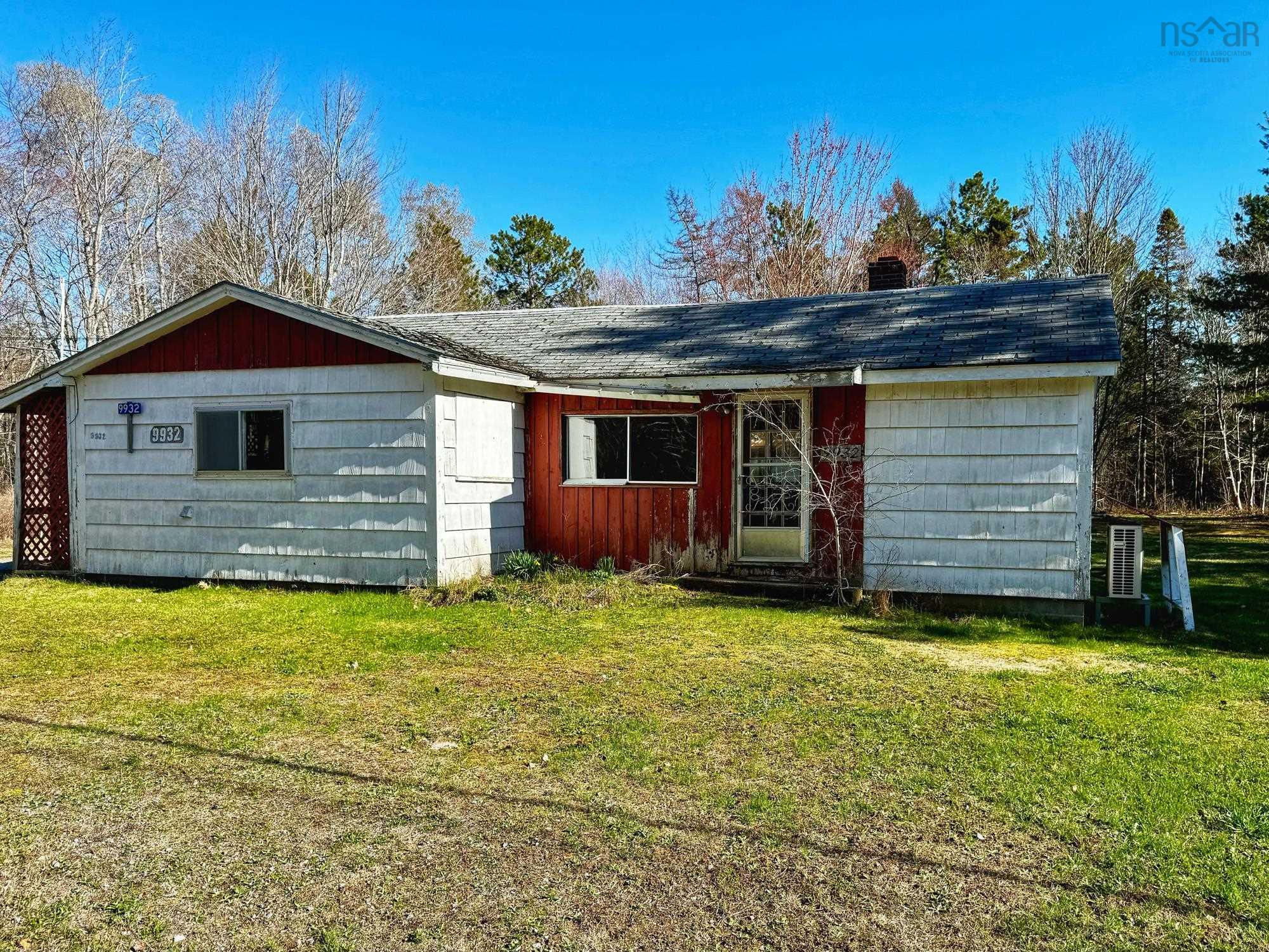 $184,900.00: 9932 Highway 201, South Farmington