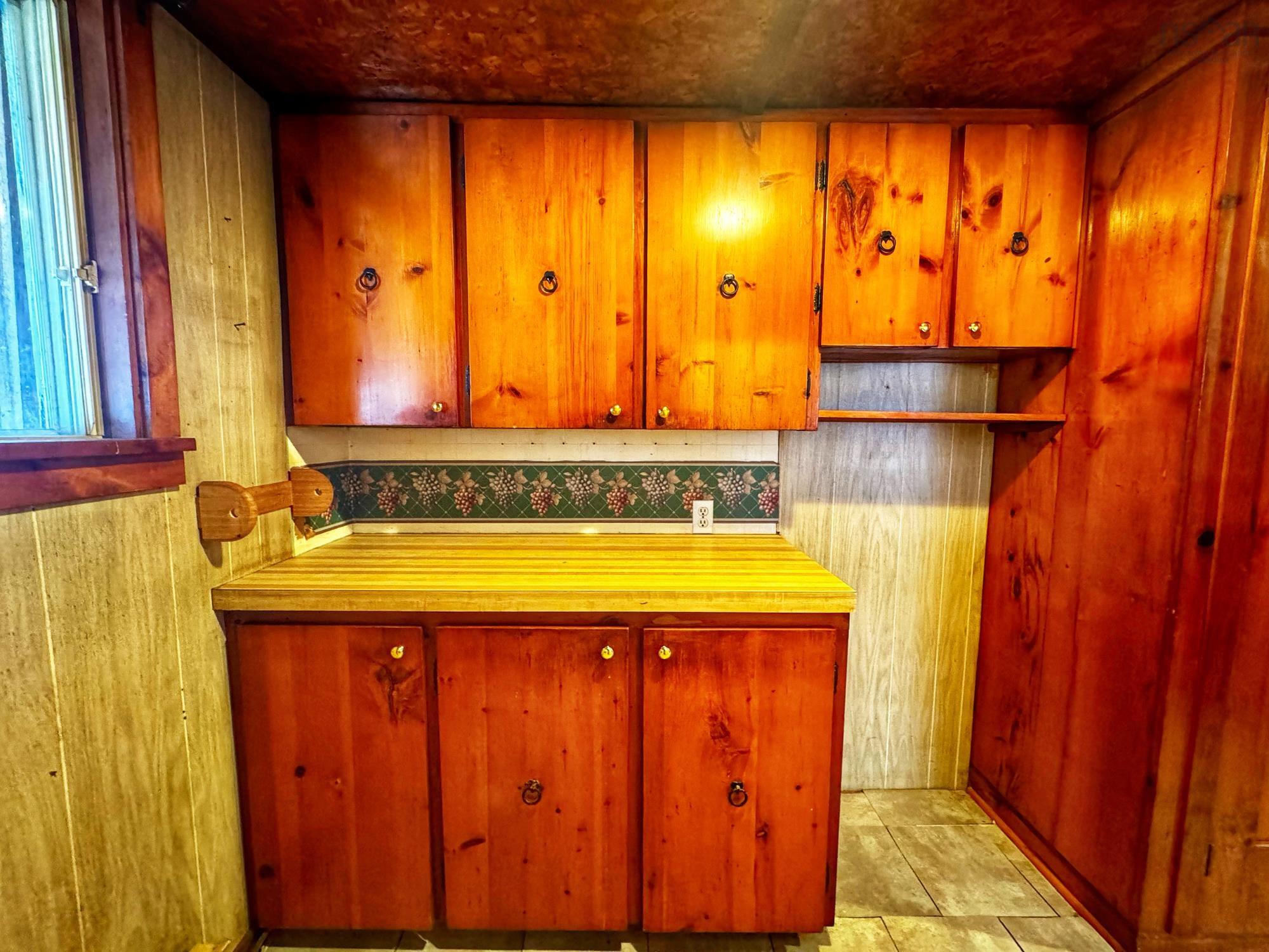 $184,900.00: 9932 Highway 201, South Farmington