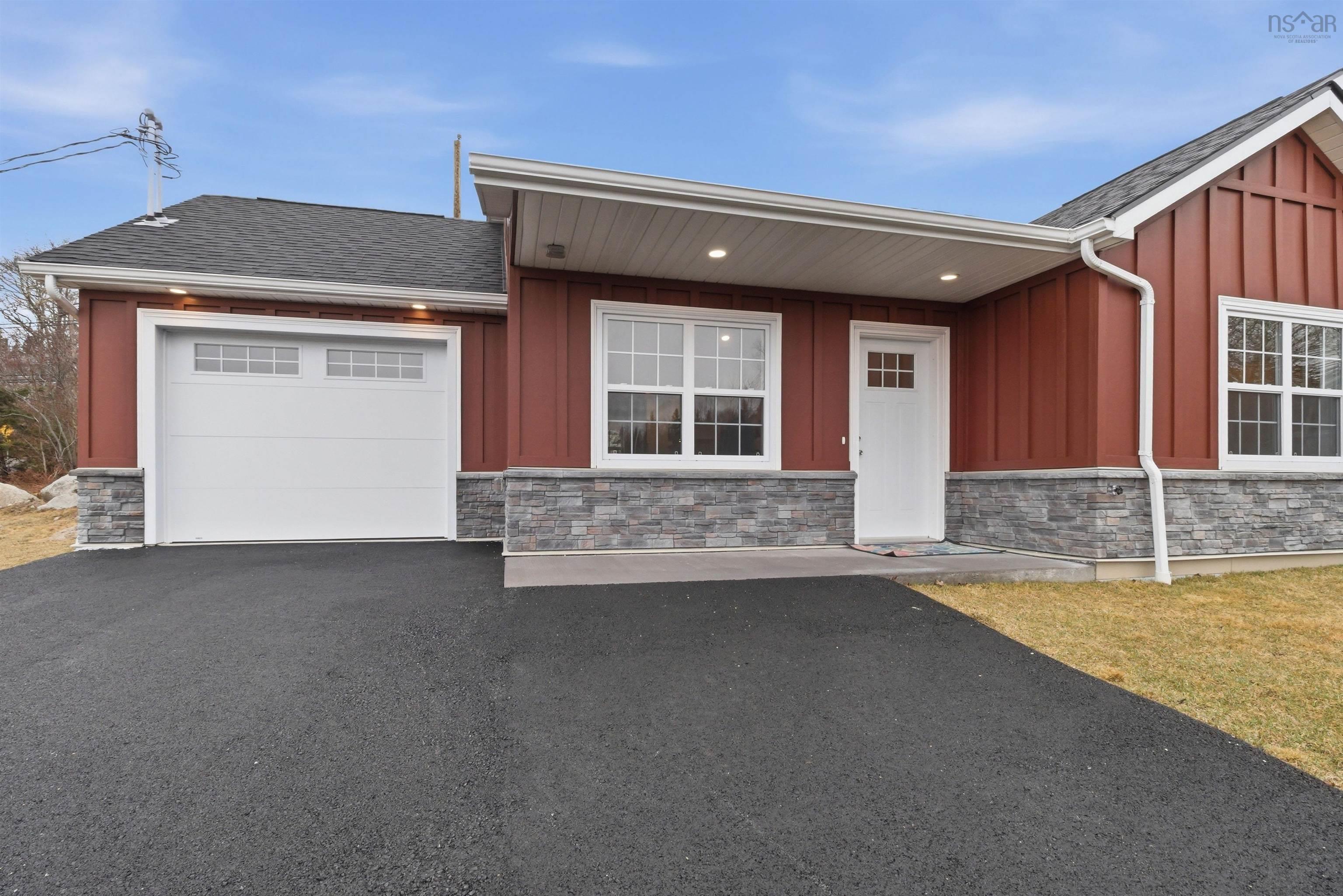 $423,900.00: 7 Lions Club Road, Fox Point