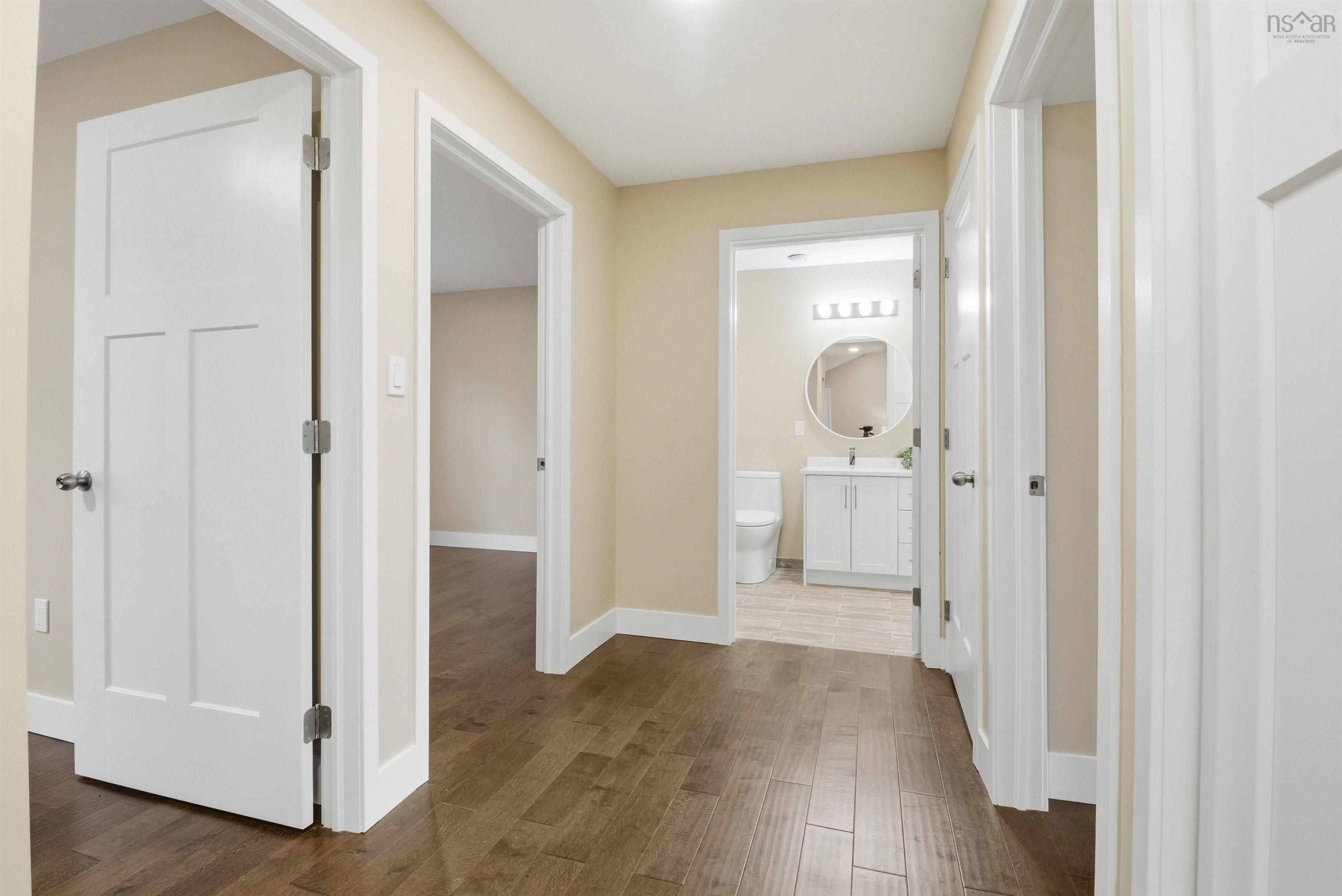 $423,900.00: 7 Lions Club Road, Fox Point