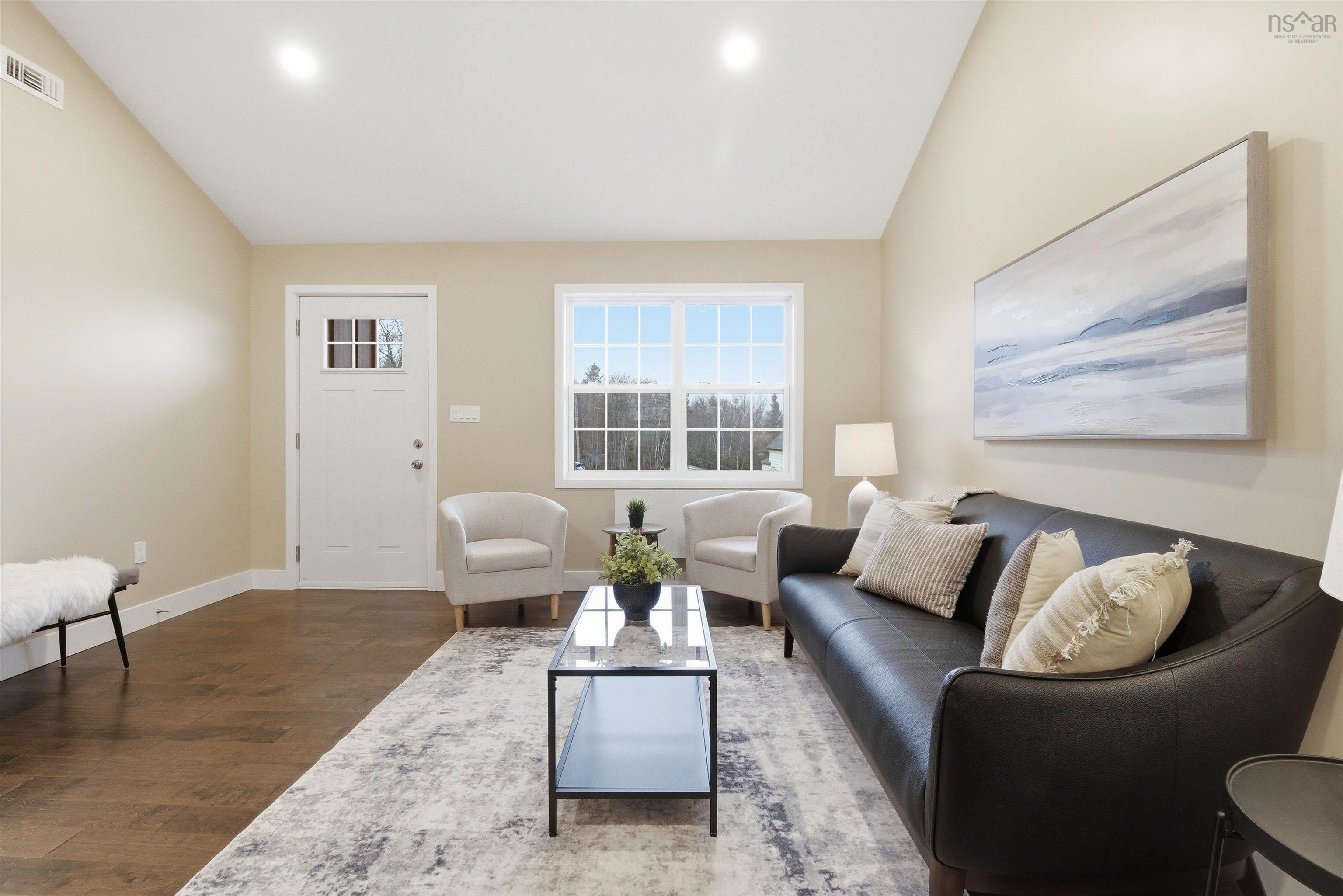 $423,900.00: 7 Lions Club Road, Fox Point