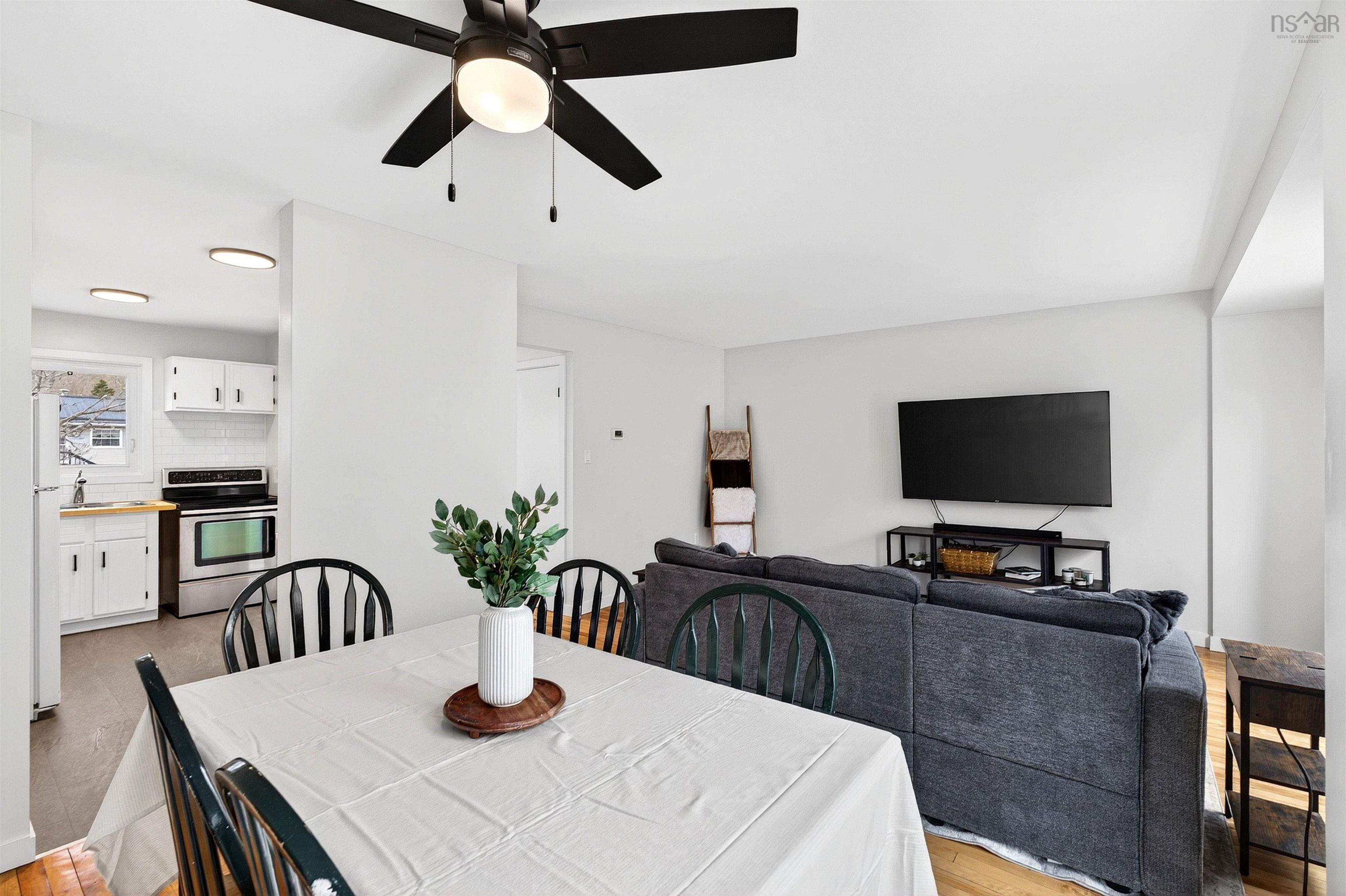 $425,000.00: 31 Circassion Drive, Cole Harbour