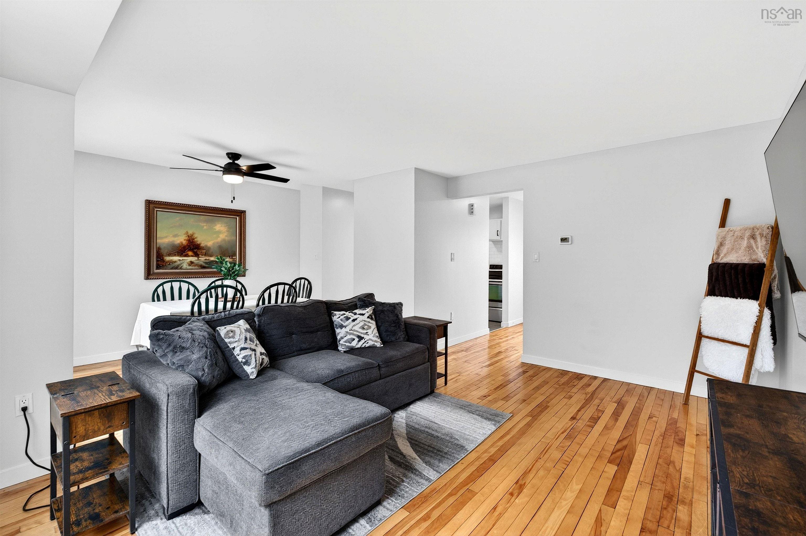 $425,000.00: 31 Circassion Drive, Cole Harbour