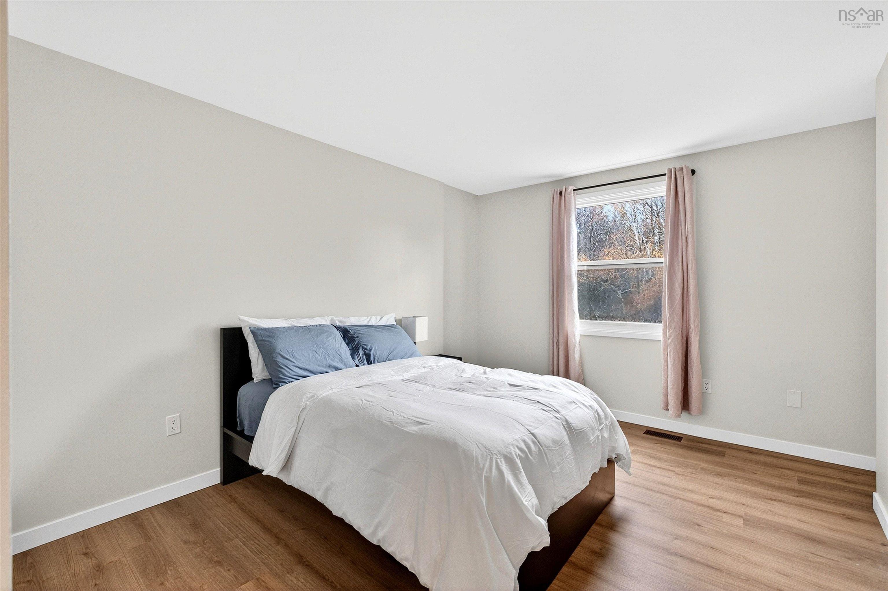 $425,000.00: 31 Circassion Drive, Cole Harbour