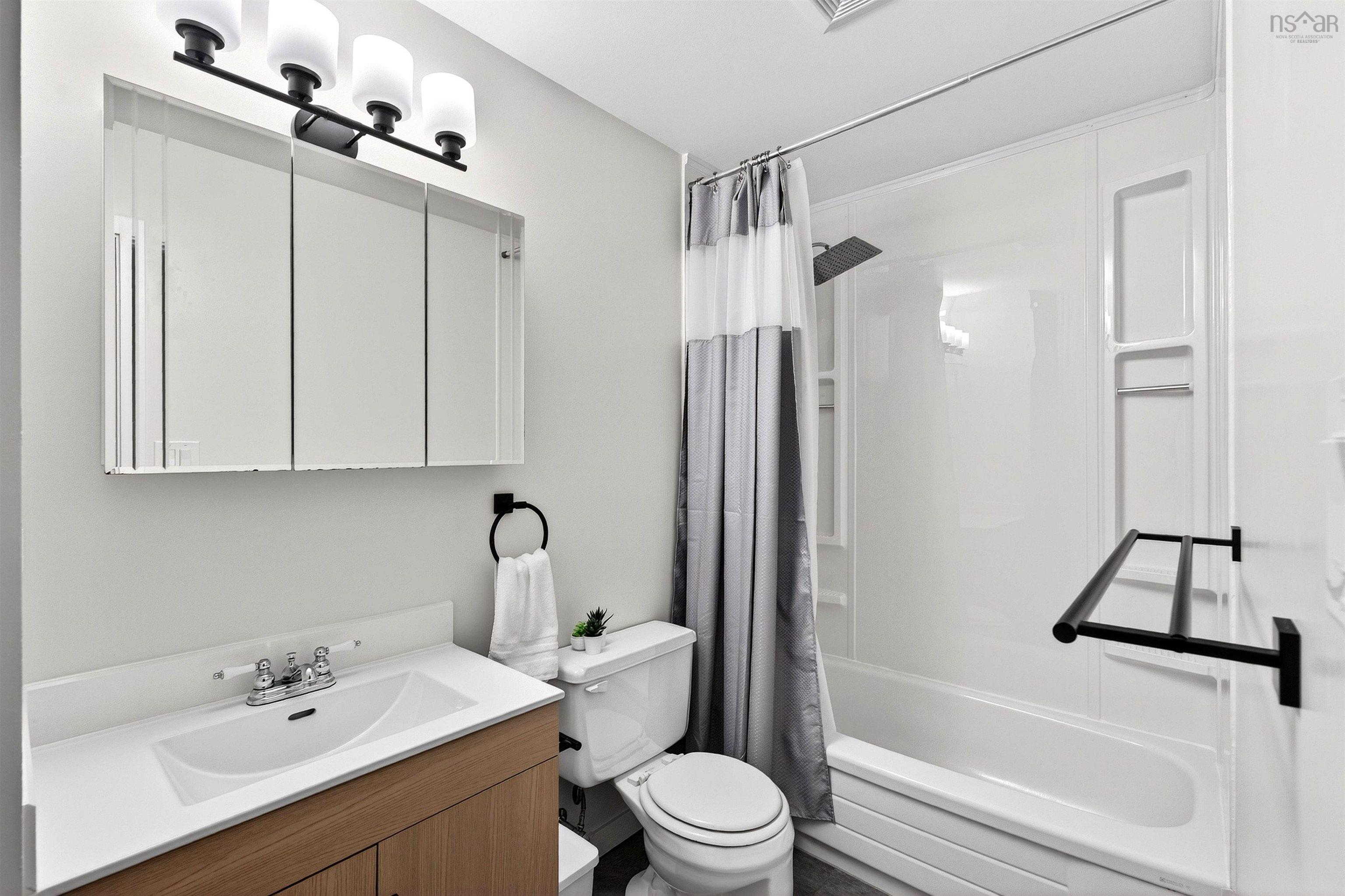 $425,000.00: 31 Circassion Drive, Cole Harbour