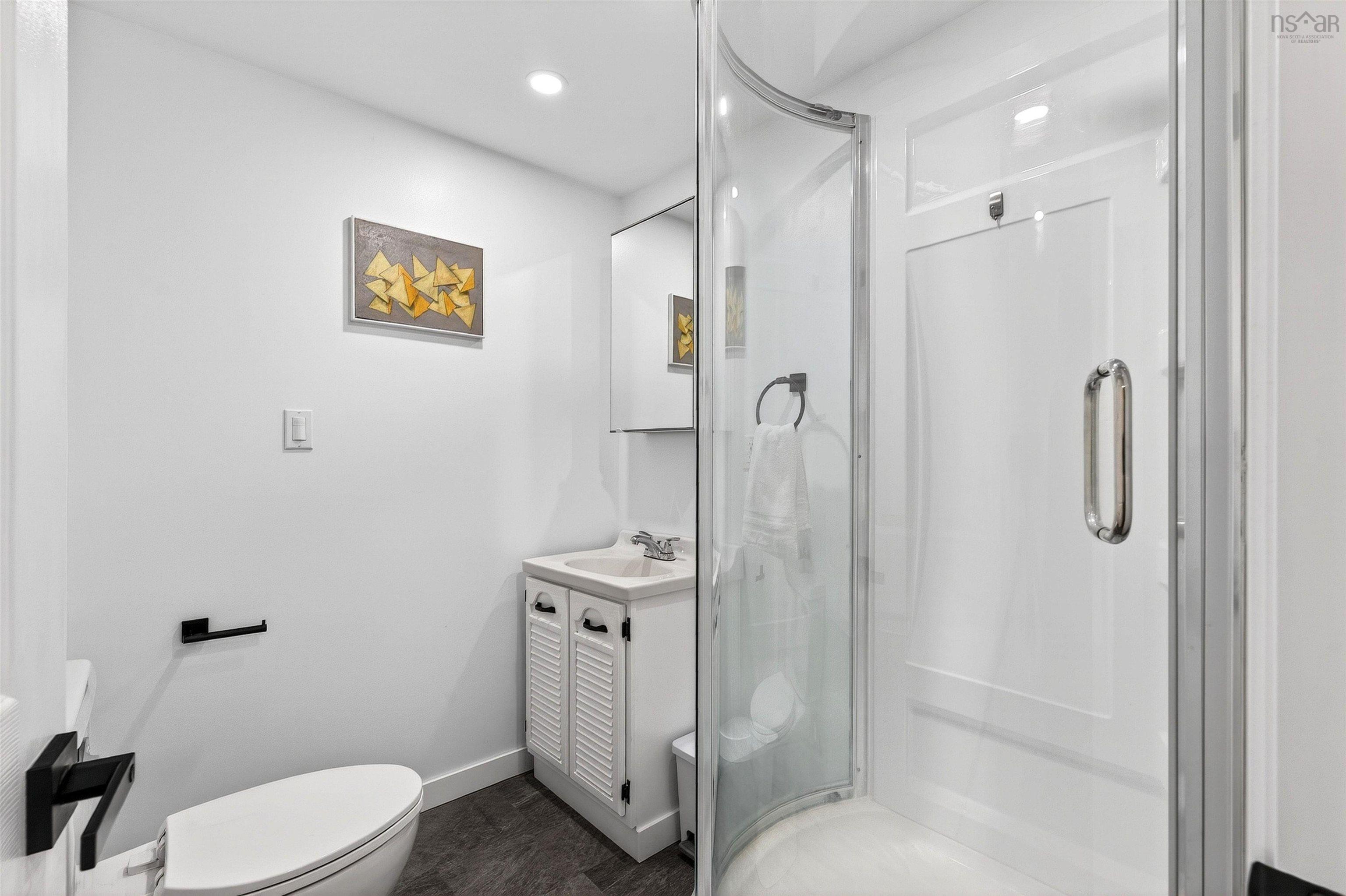 $425,000.00: 31 Circassion Drive, Cole Harbour