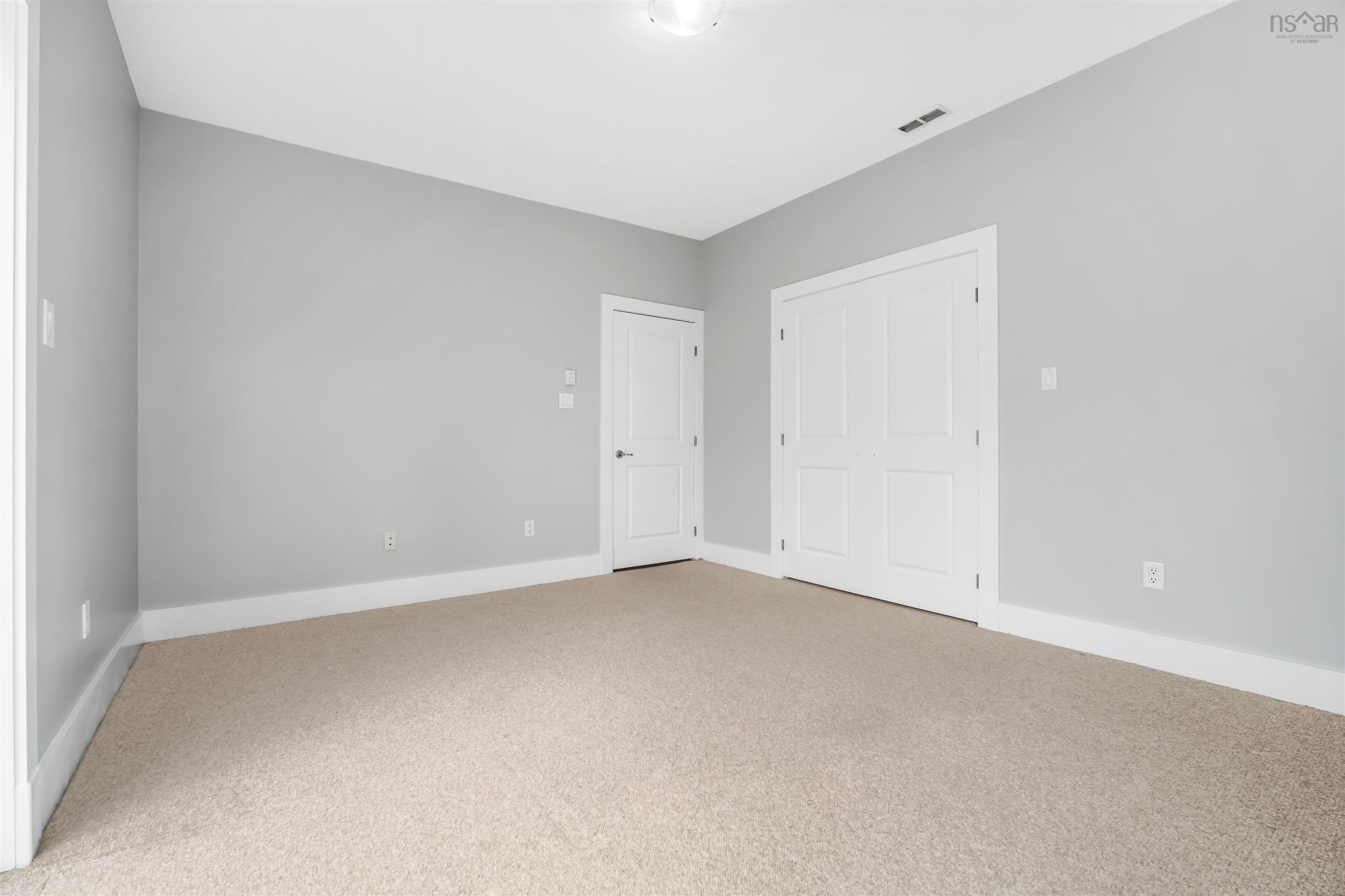 $749,900.00: 149 Abbey Road, Stillwater Lake