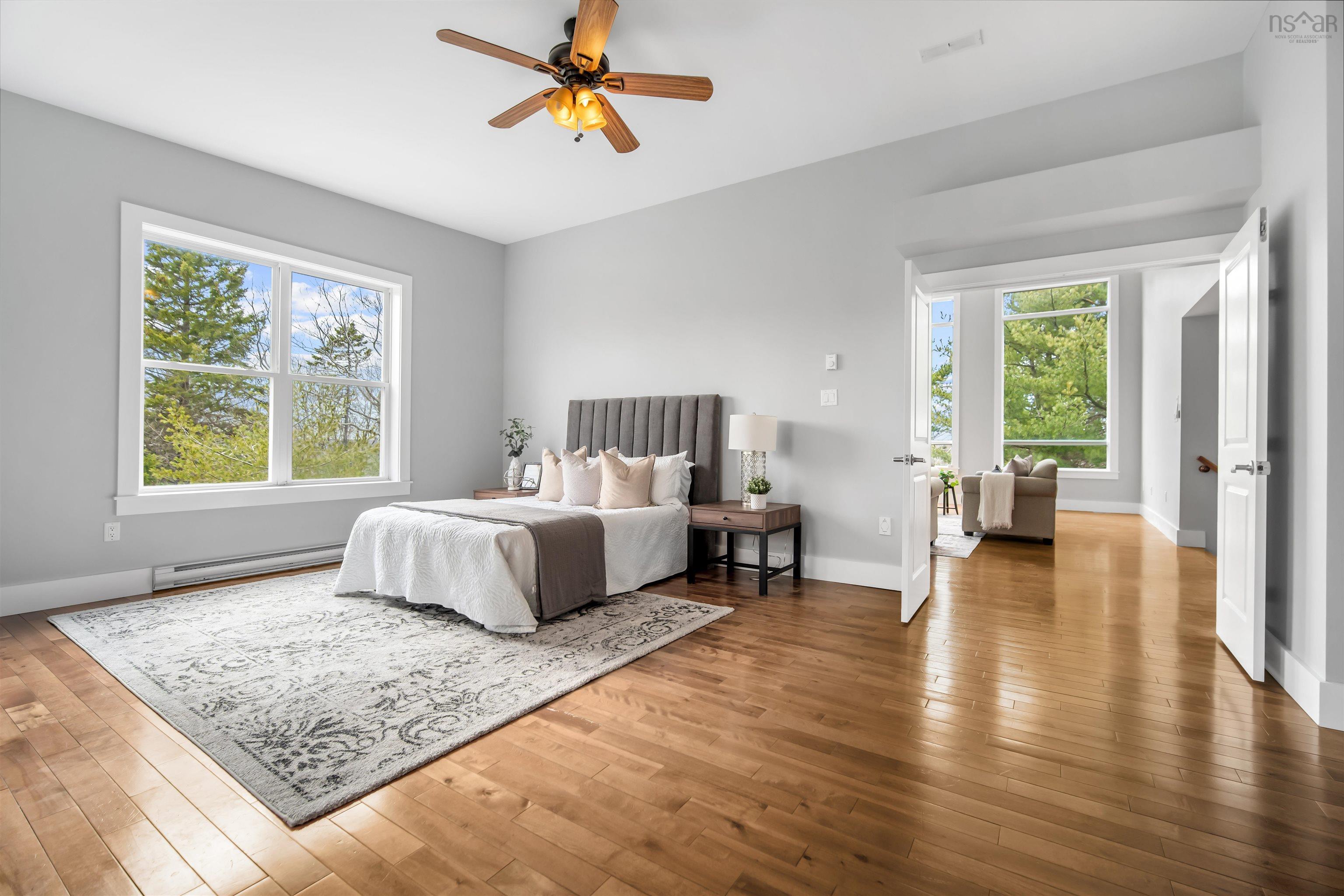 $749,900.00: 149 Abbey Road, Stillwater Lake