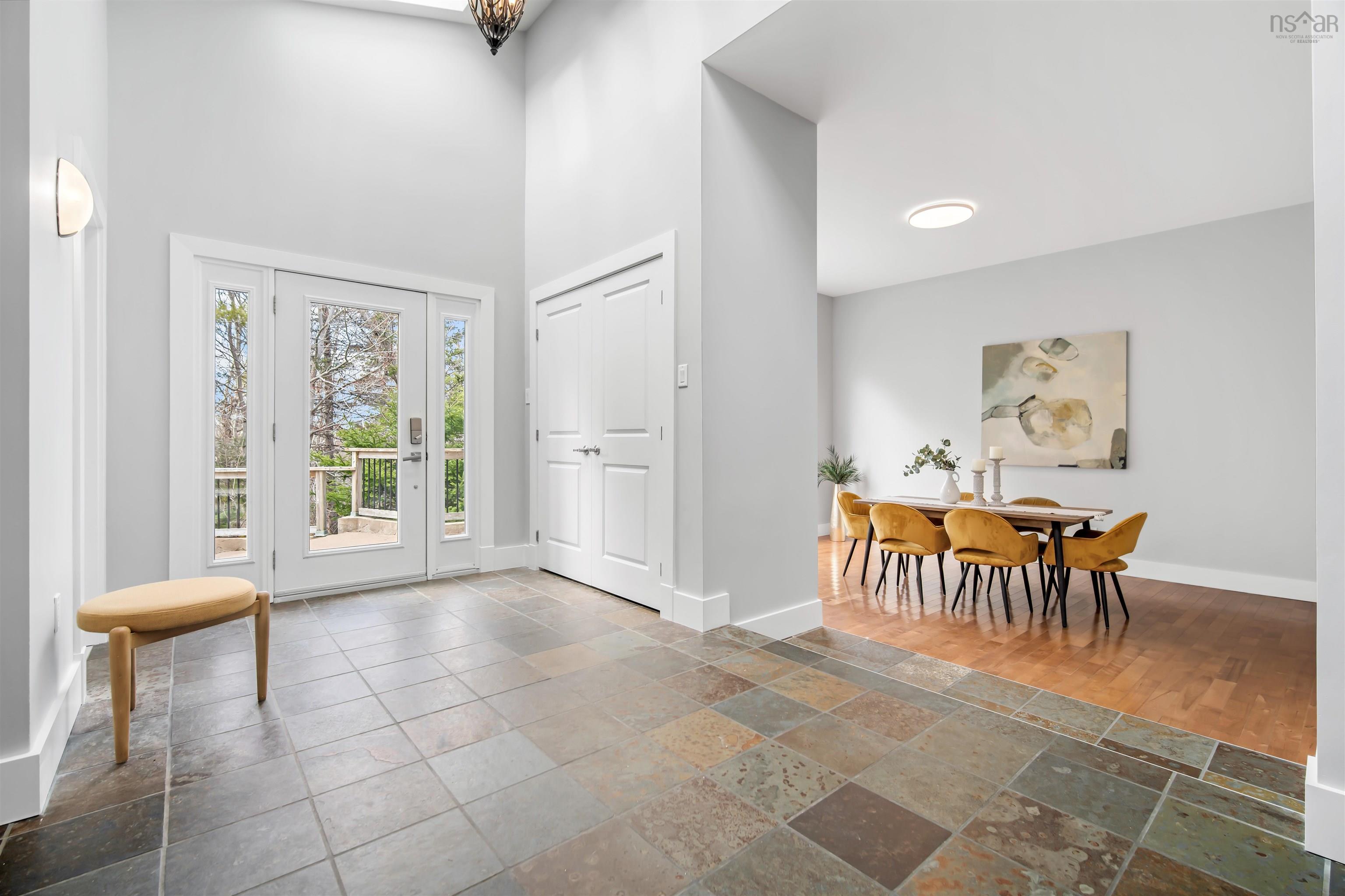 $749,900.00: 149 Abbey Road, Stillwater Lake