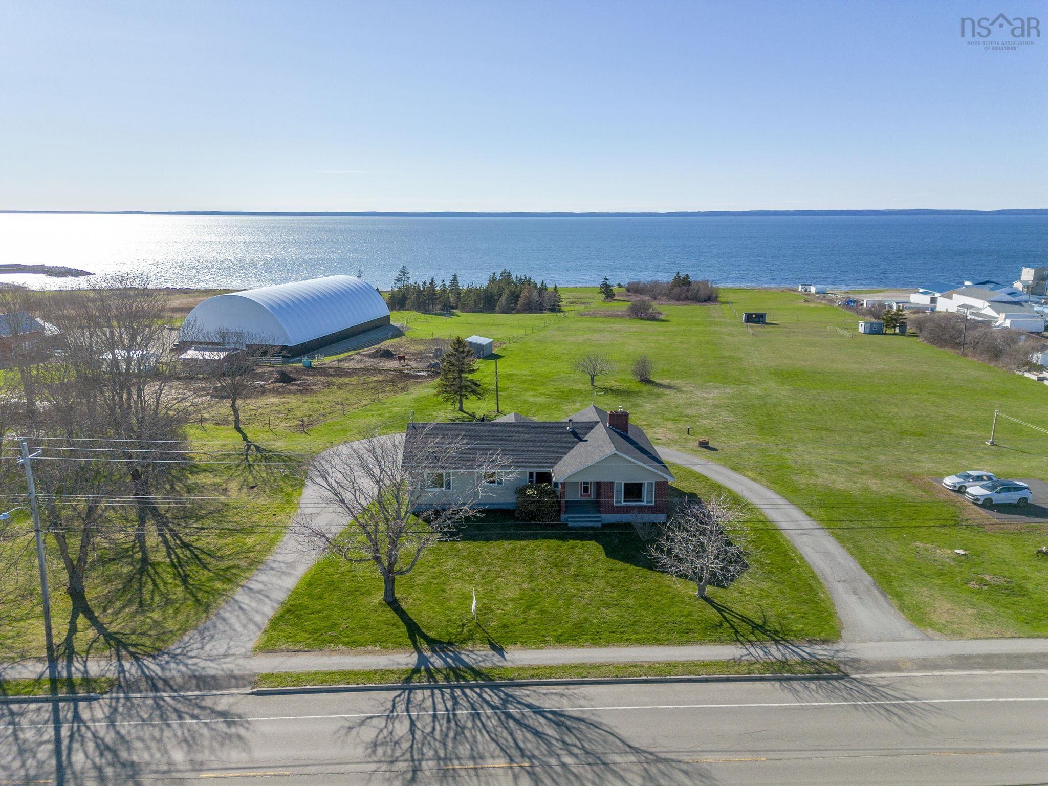 $399,000.00: 777 1 Highway, Comeauville