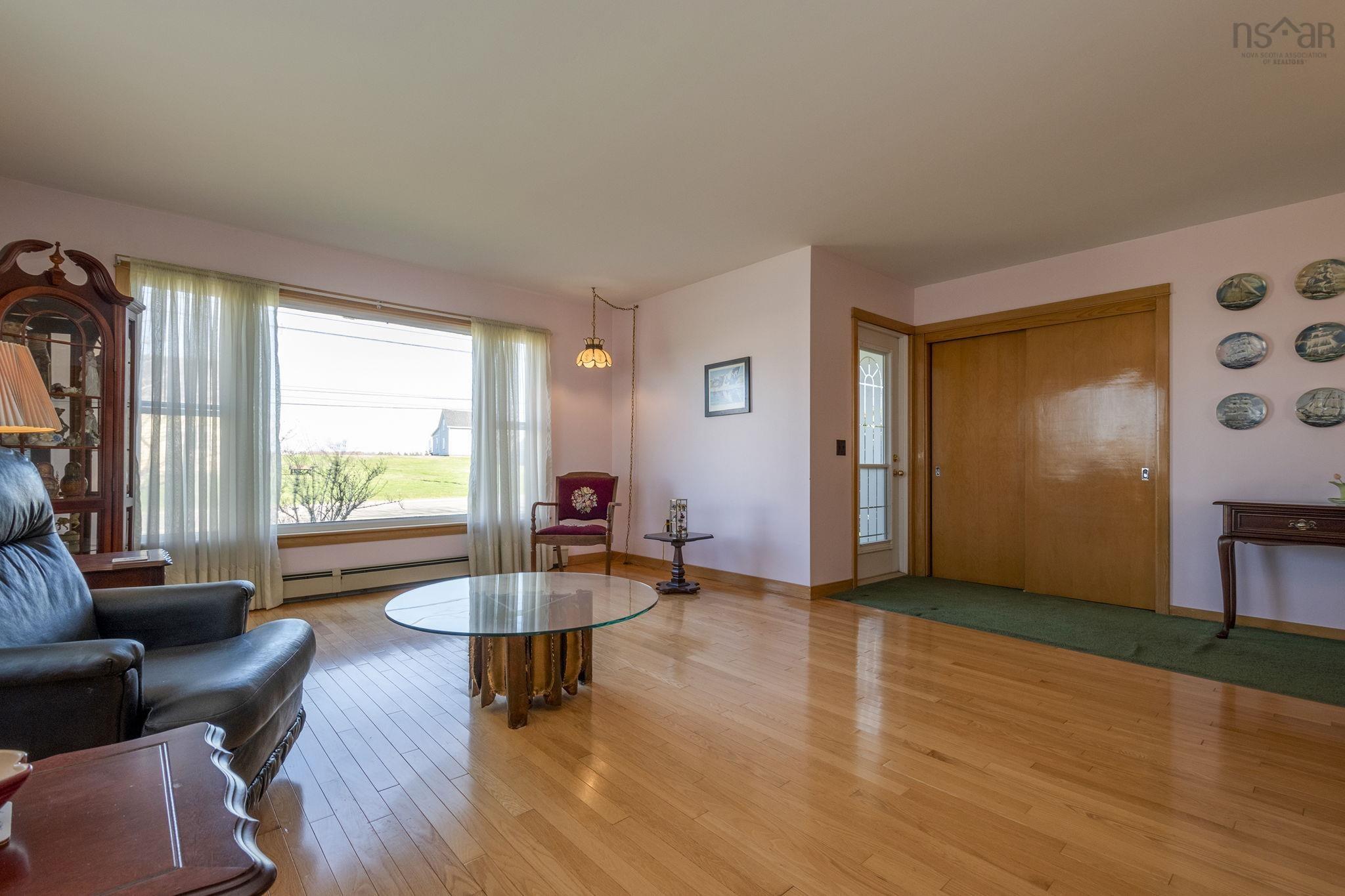 $399,000.00: 777 1 Highway, Comeauville