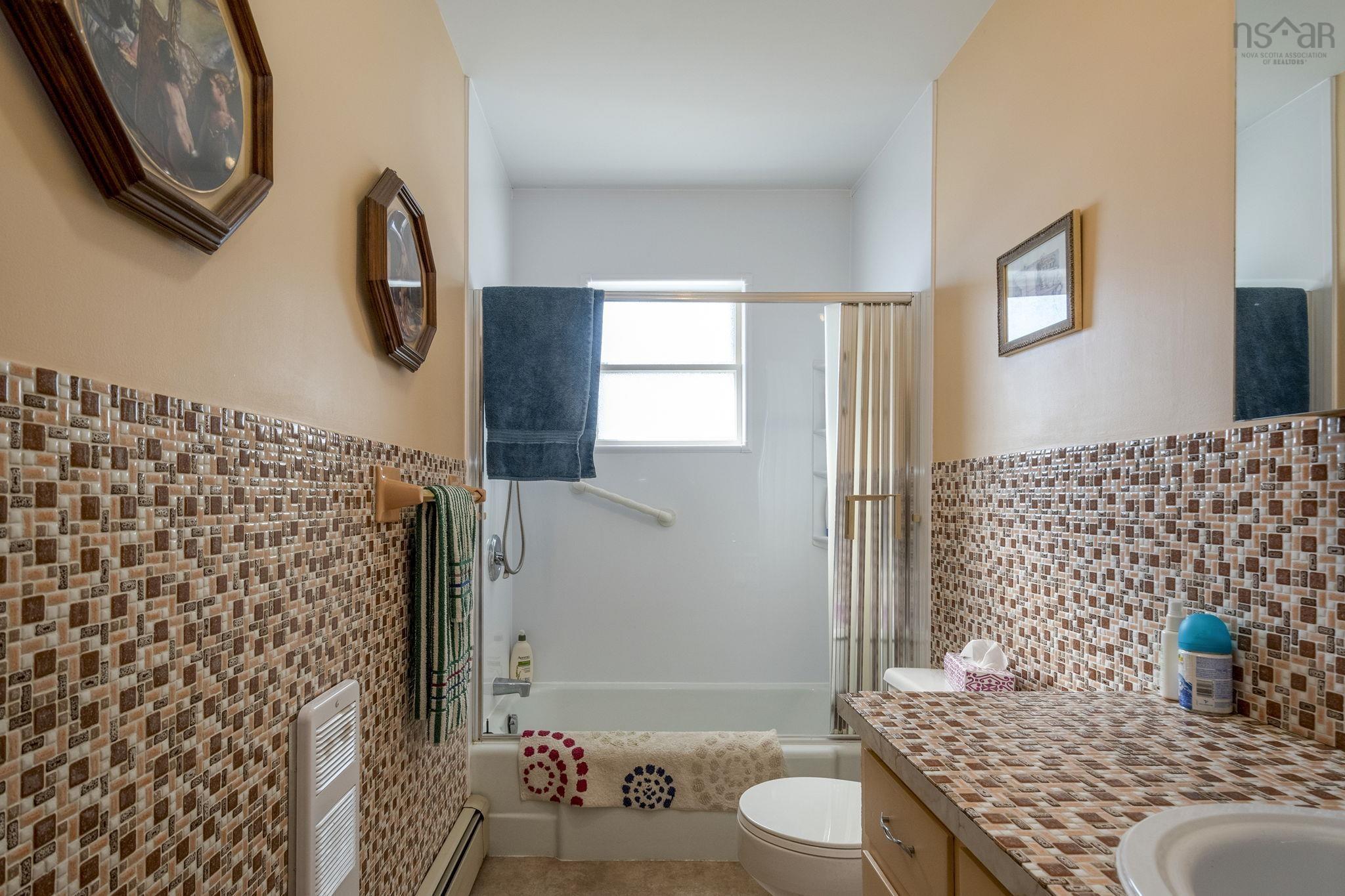 $399,000.00: 777 1 Highway, Comeauville