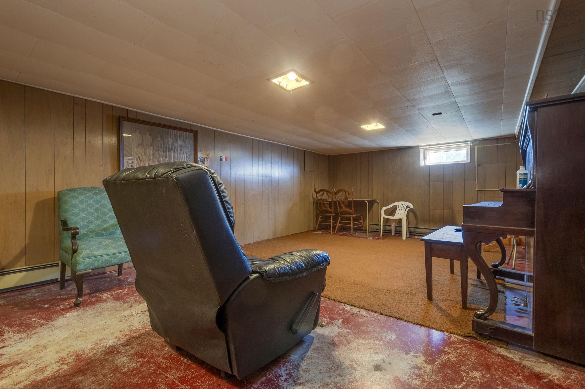 $399,000.00: 777 1 Highway, Comeauville