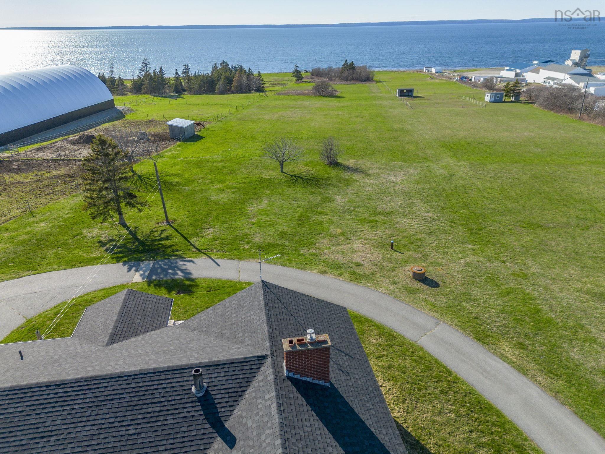 $399,000.00: 777 1 Highway, Comeauville