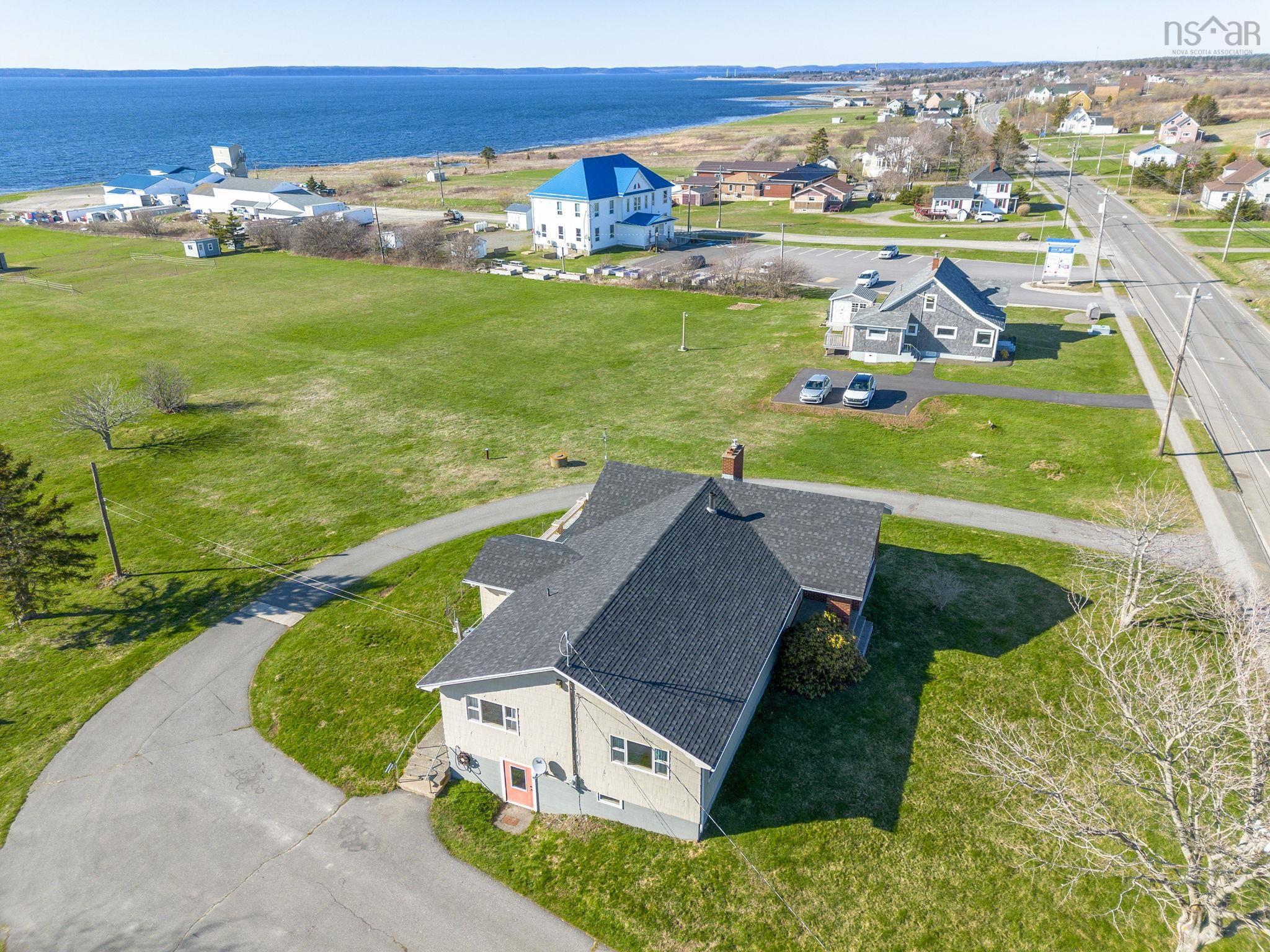 $399,000.00: 777 1 Highway, Comeauville