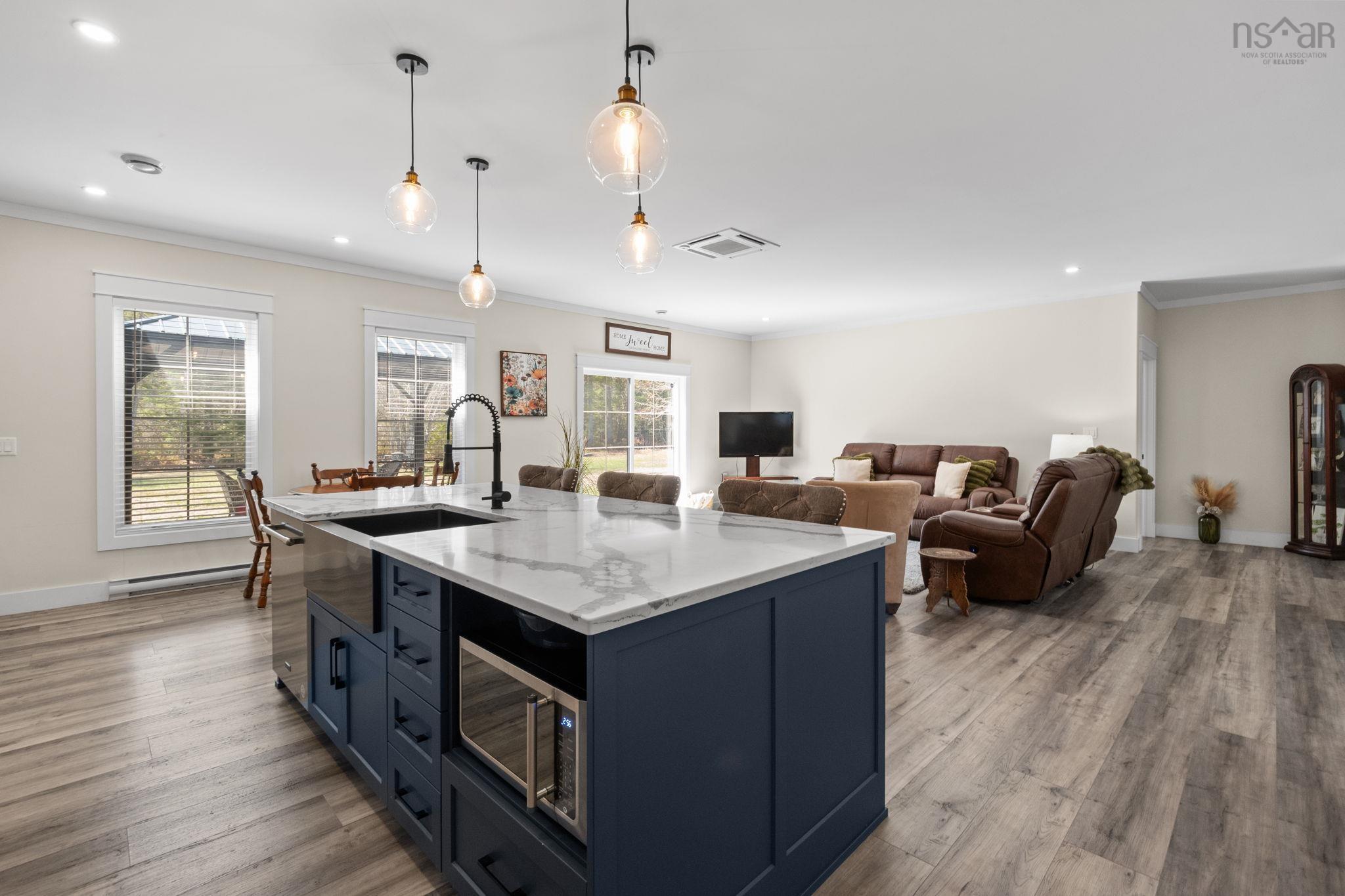 $649,000.00: 139 Belle Drive, Meadowvale