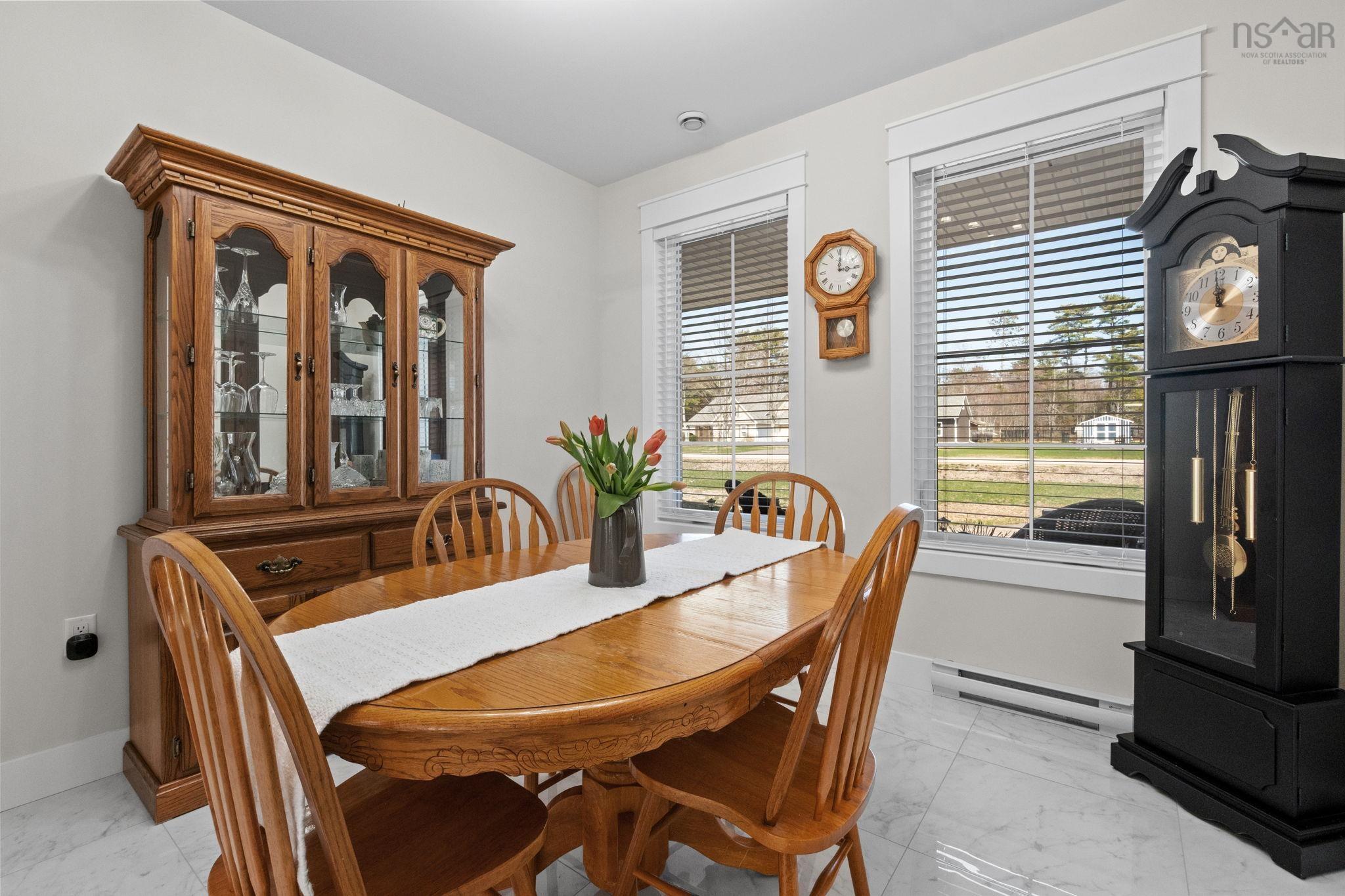 $649,000.00: 139 Belle Drive, Meadowvale